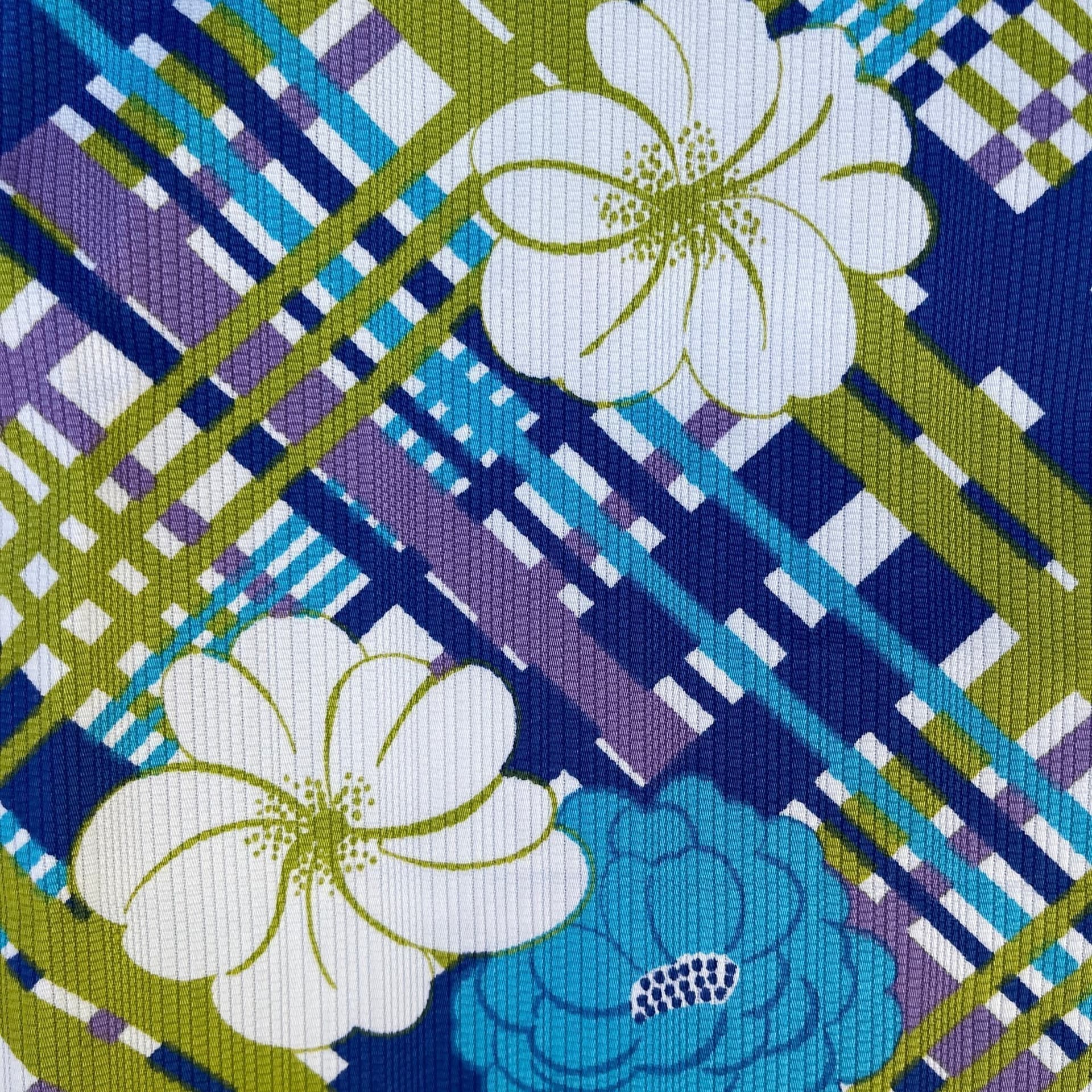 VINTAGE Retro tyg. Blommigt, färgglatt
