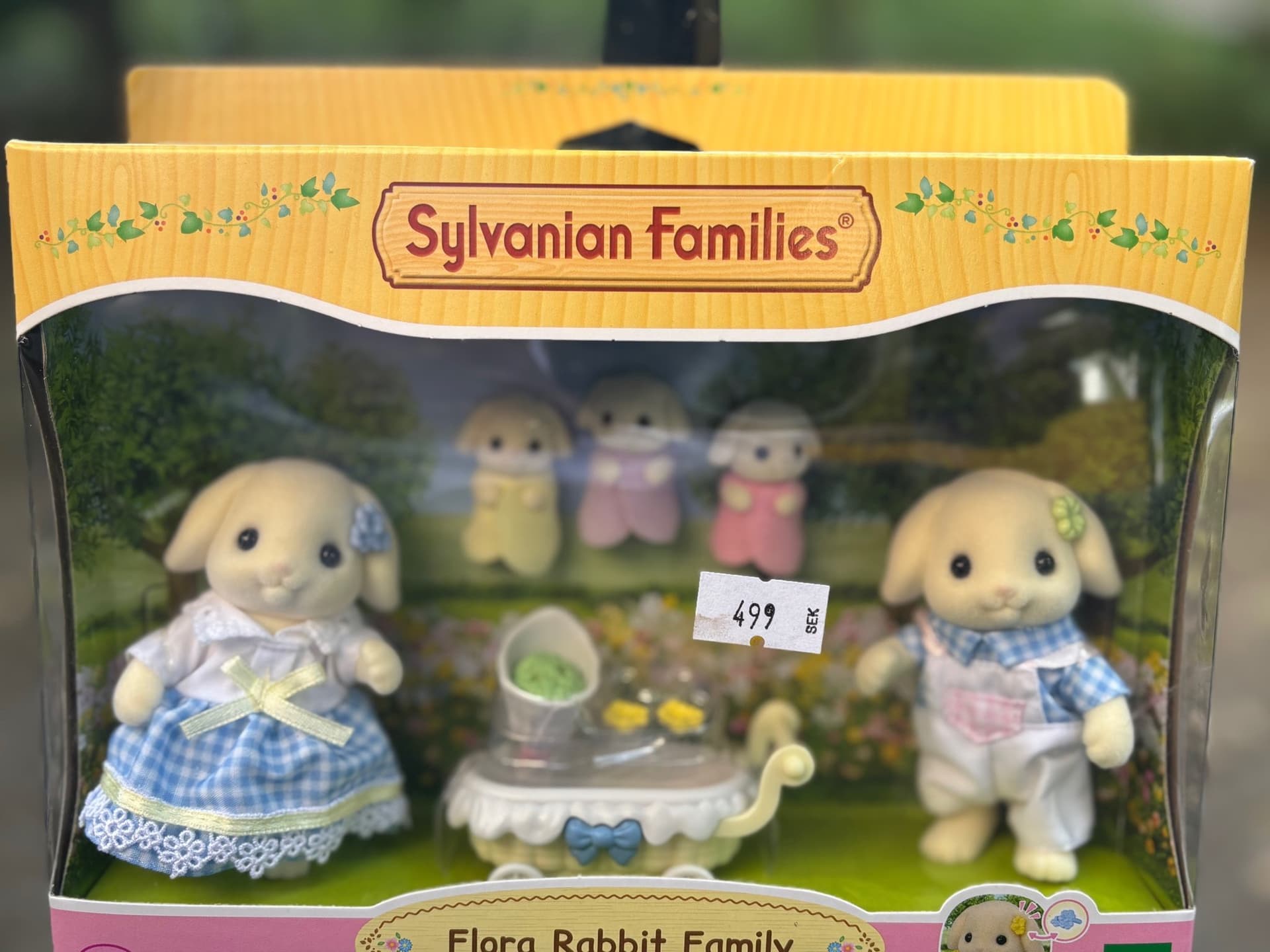 Oanvänt! Sylvanian Families Flora Rabbit Family 5735