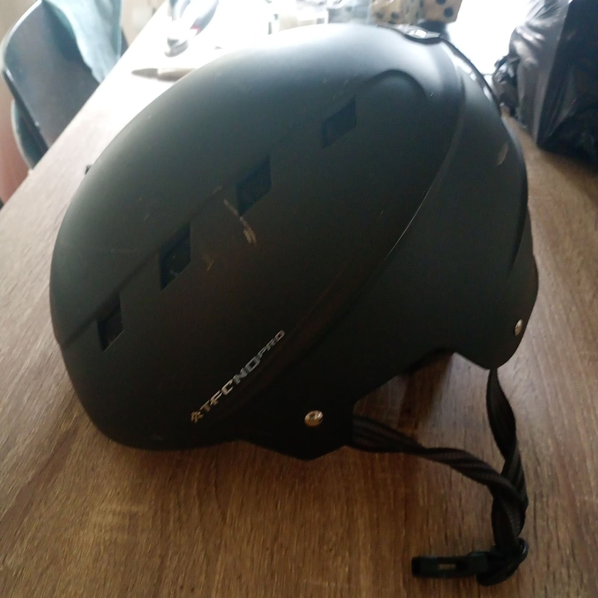 Tecno Pro hjälm