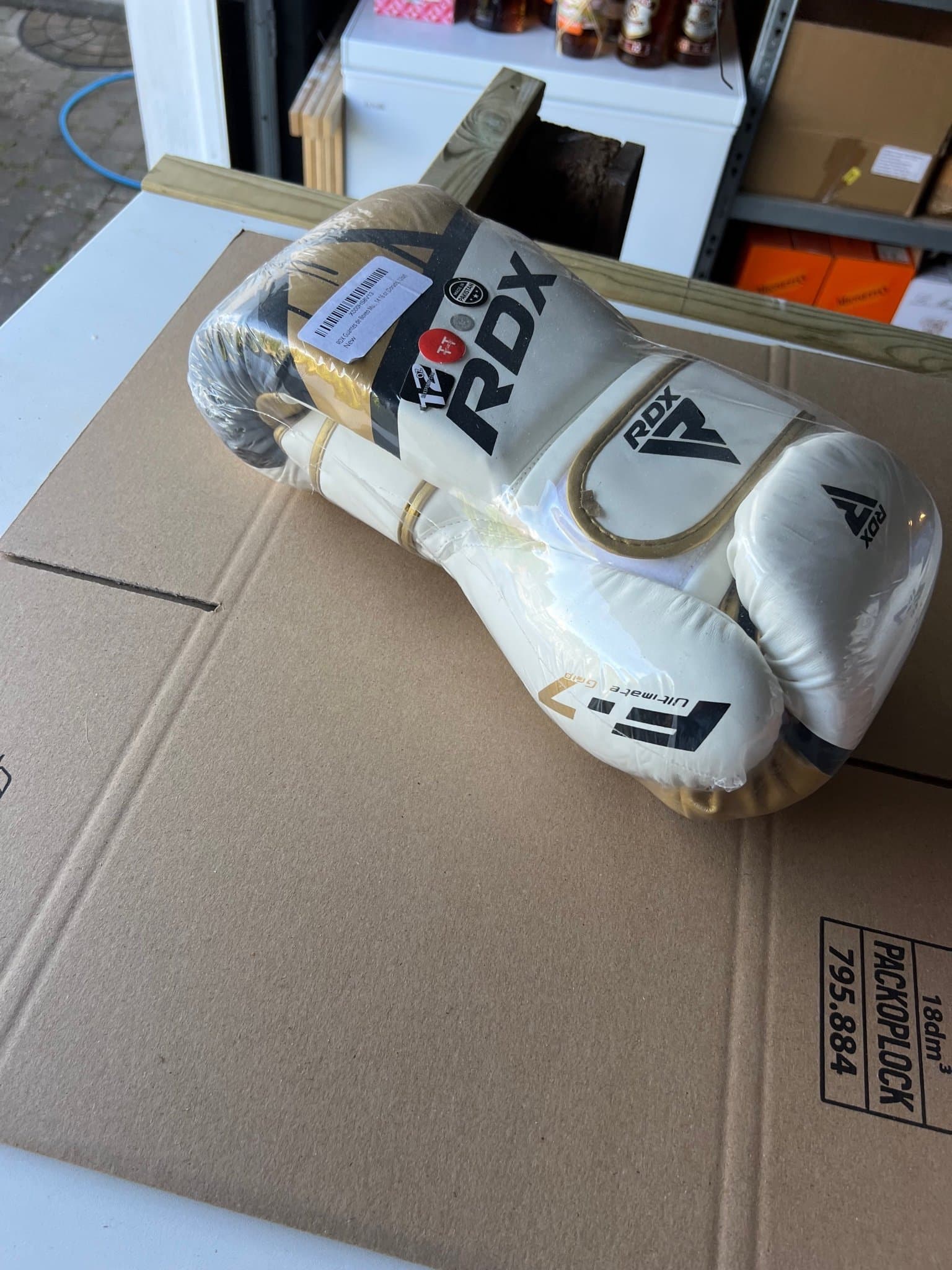 RDX F7 Ego Boxningshandskar 12 oz – Nya