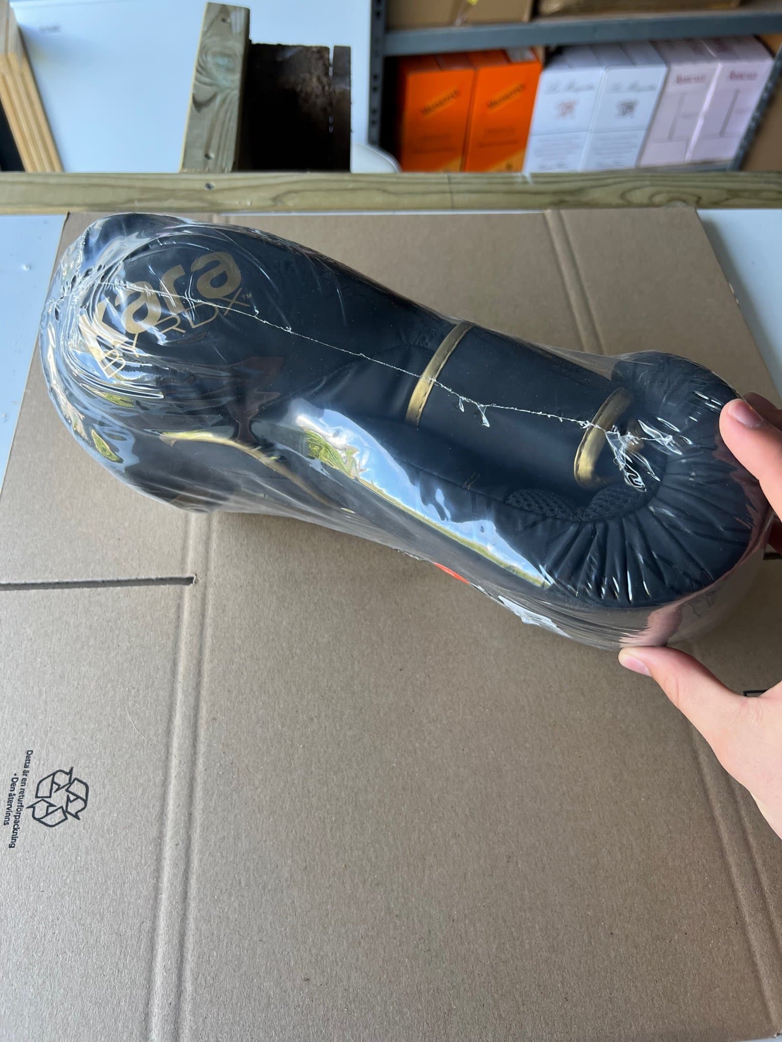 RDX F6 Kara Boxningshandskar 12 oz – Nya