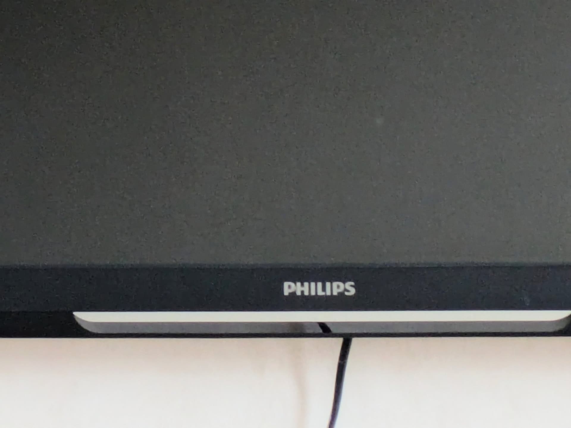Philips Smart TV plus /43 tum/ LED, 3 D funktion FHD