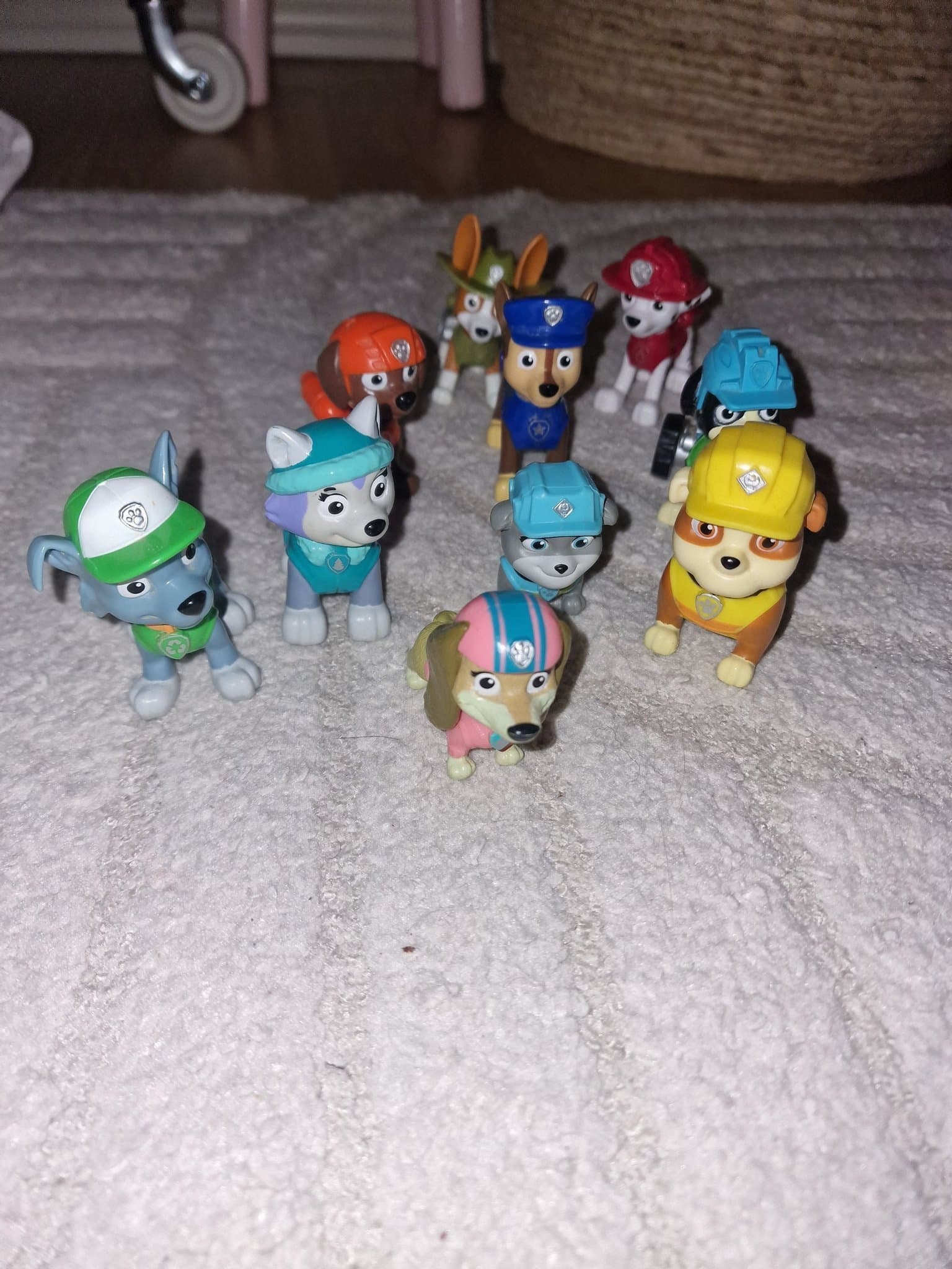 10 srycken Paw Patrol figurer,nyskick