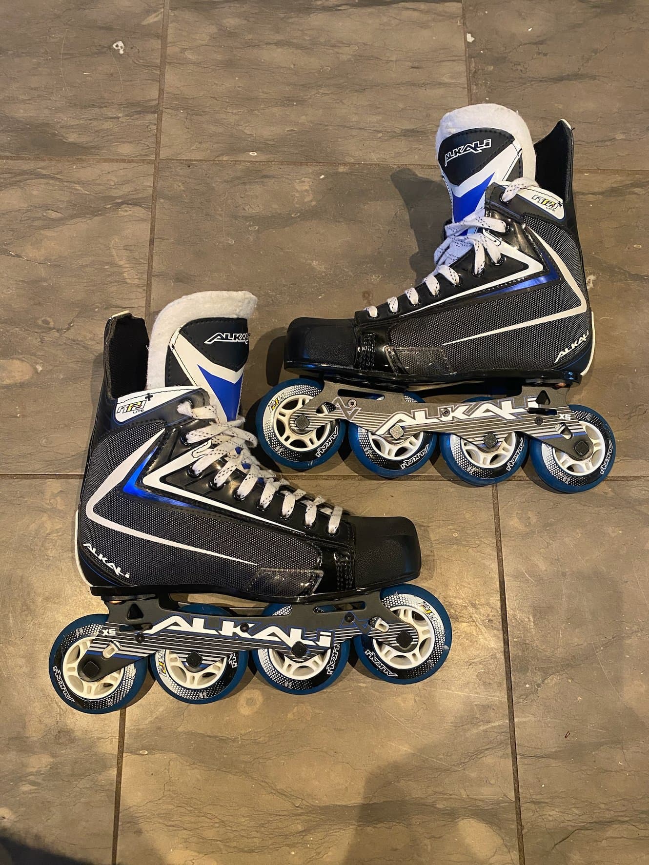 Hockeystil rullskridskor storlek 38-39 EU