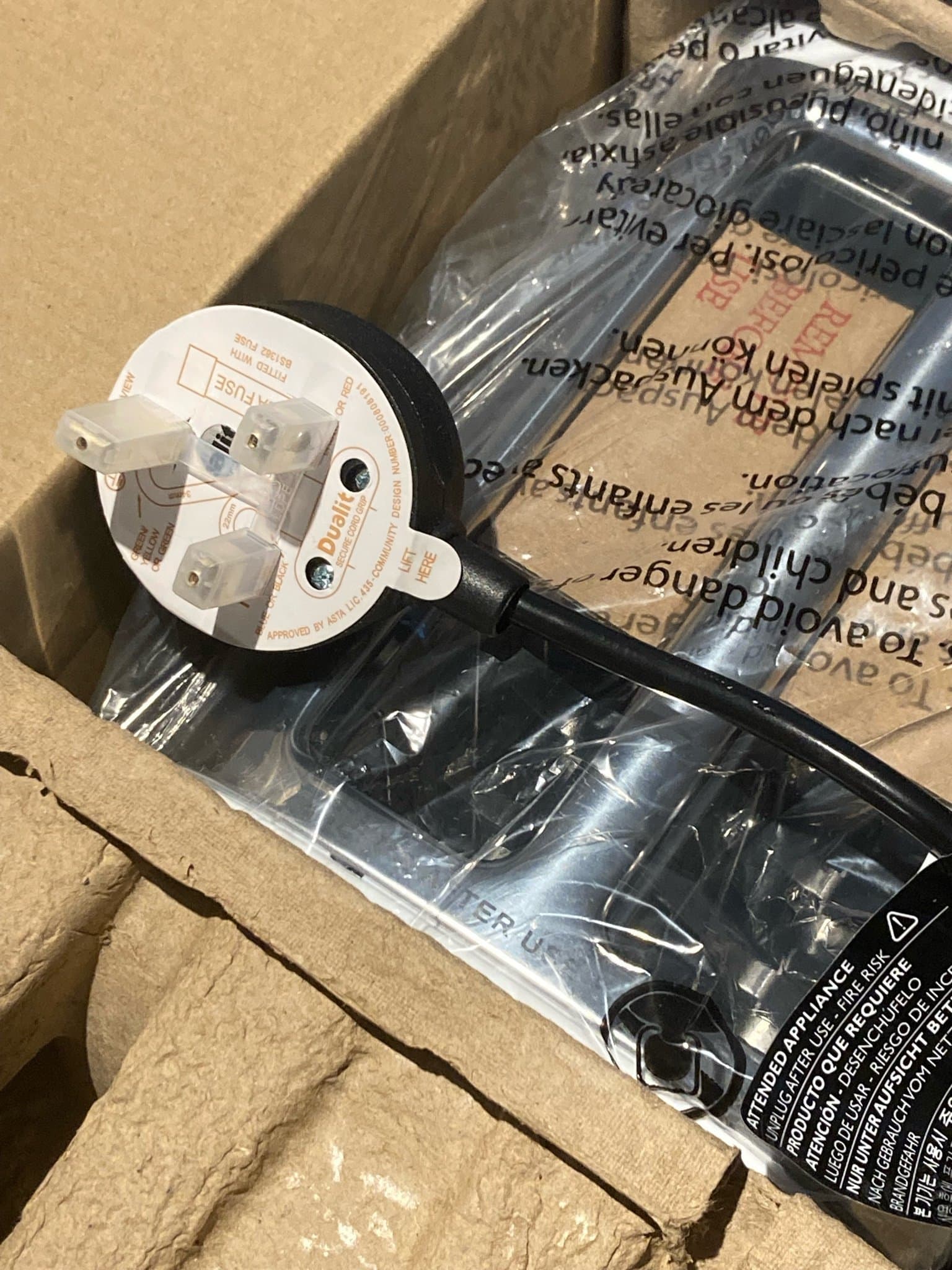 Dualit Lite Brödrost 2 Skivor -Vit - Obs! Engelsk stickpropp