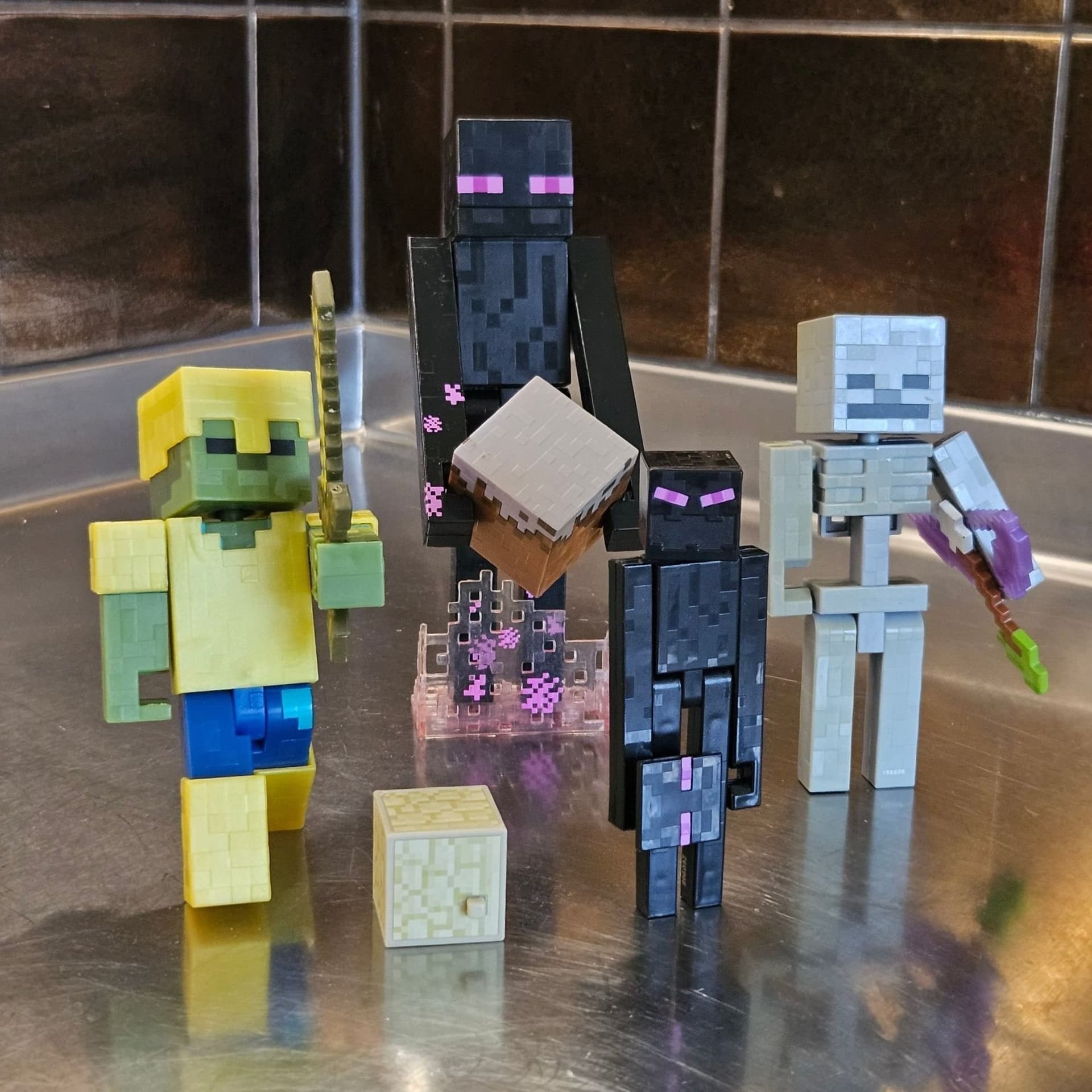 Minecraft figurer - Enderman, Zombie och Skelett