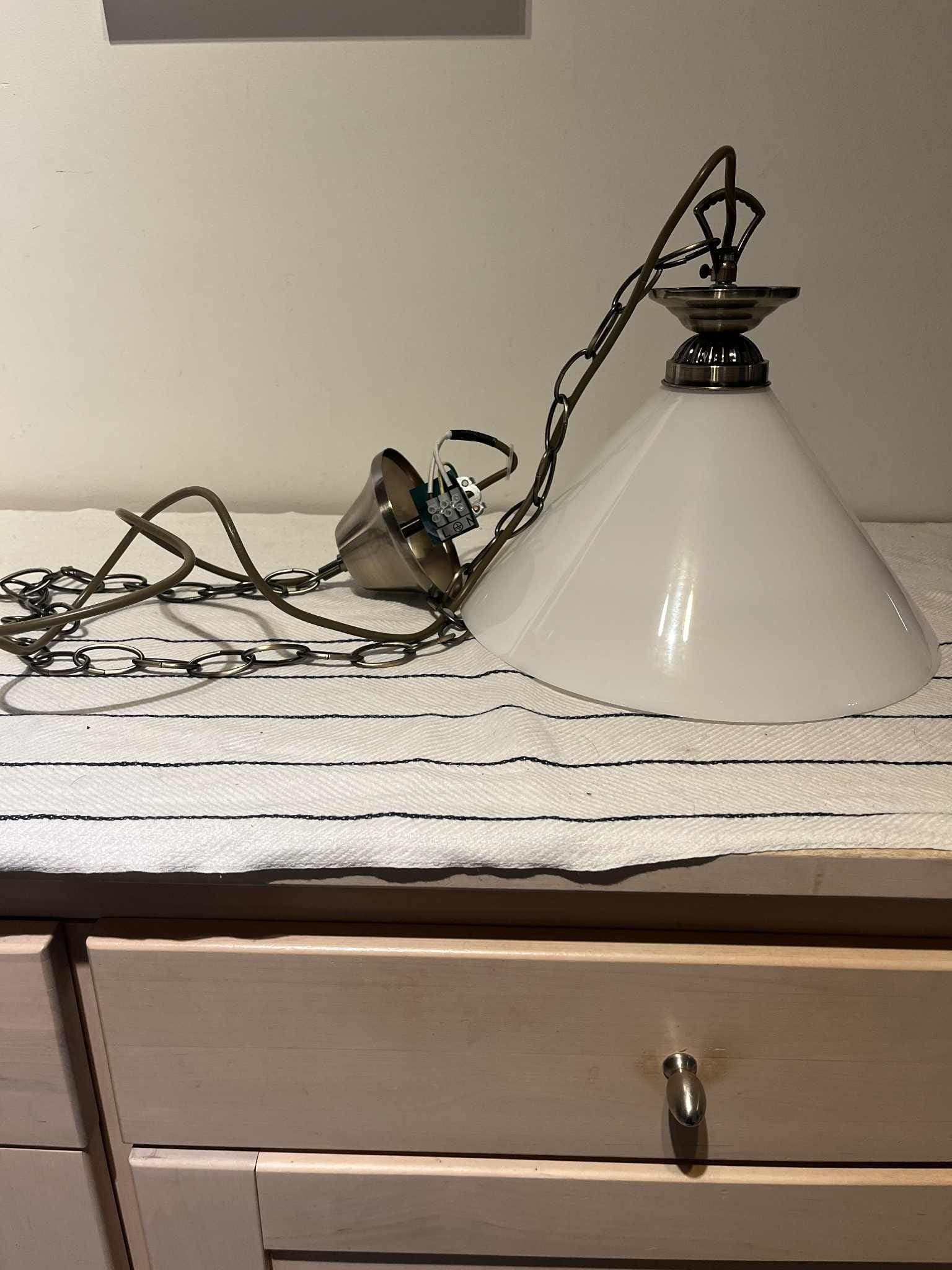 Lindby taklampa - OANVÄND