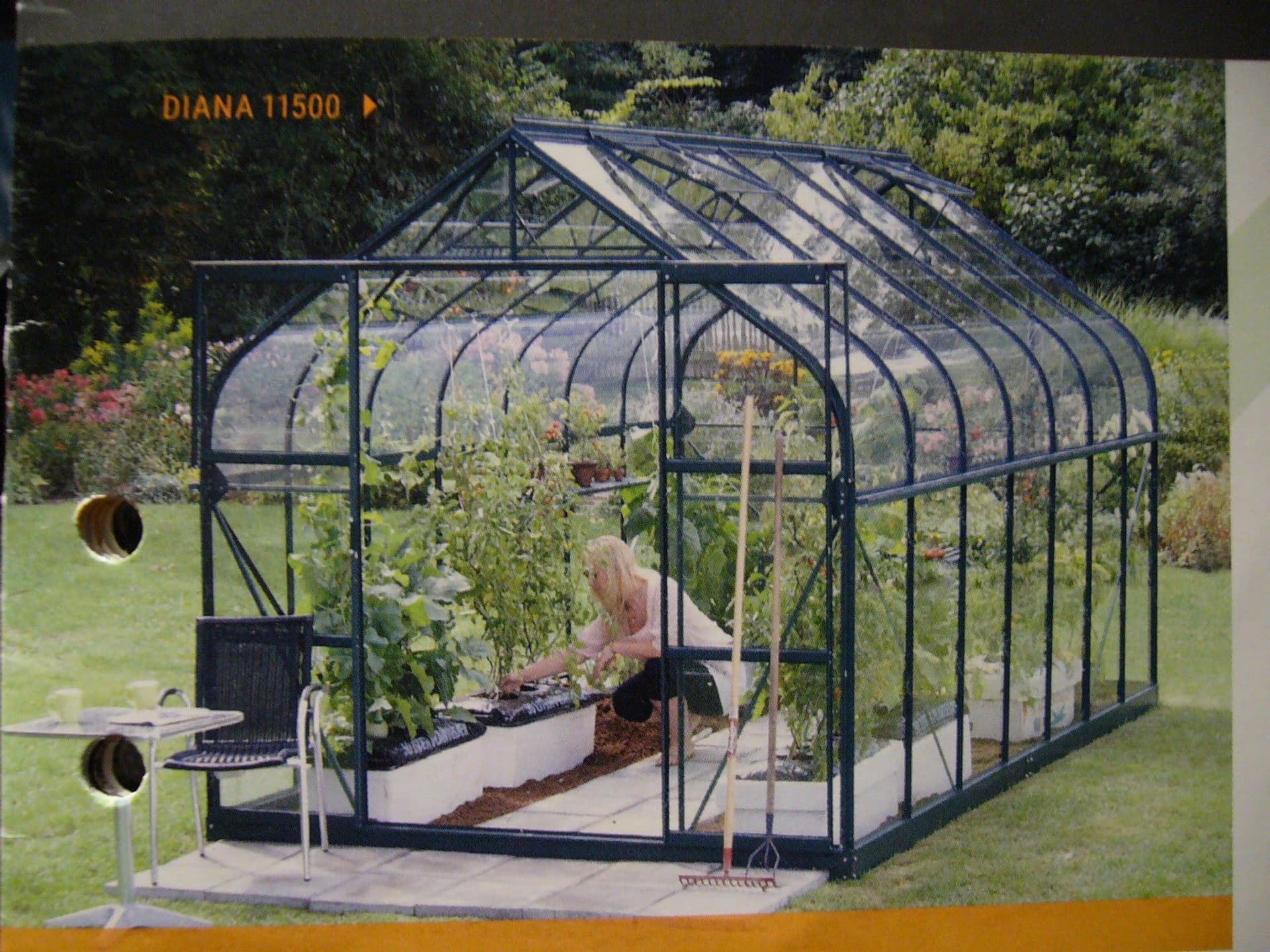 Växthus Vitavia Diana alu/glas 2,6x3,8m / 9,9kvm