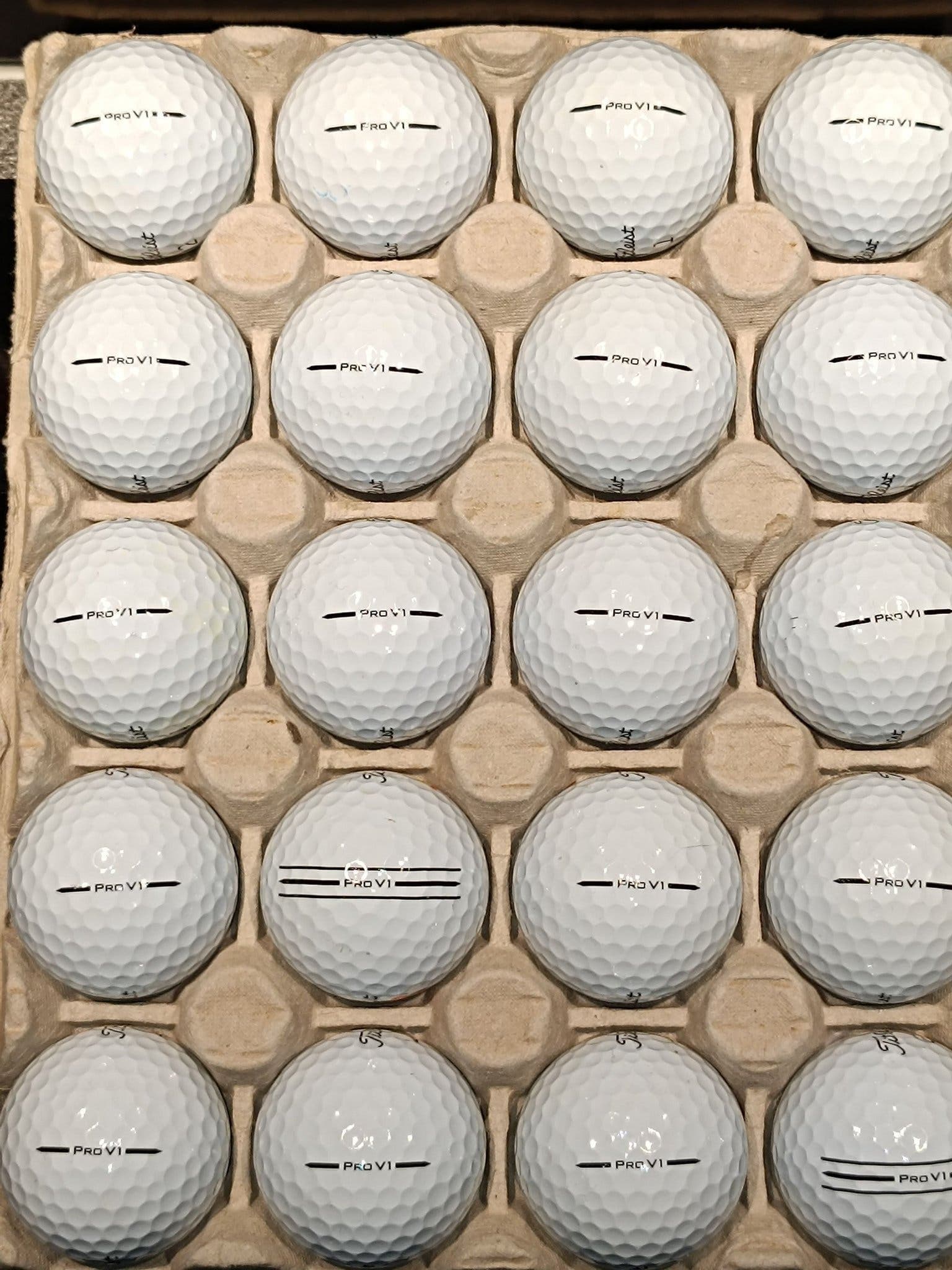 Titleist Pro V1 2025–2026 – 20 st – Förstasortering – Nära Nyskick