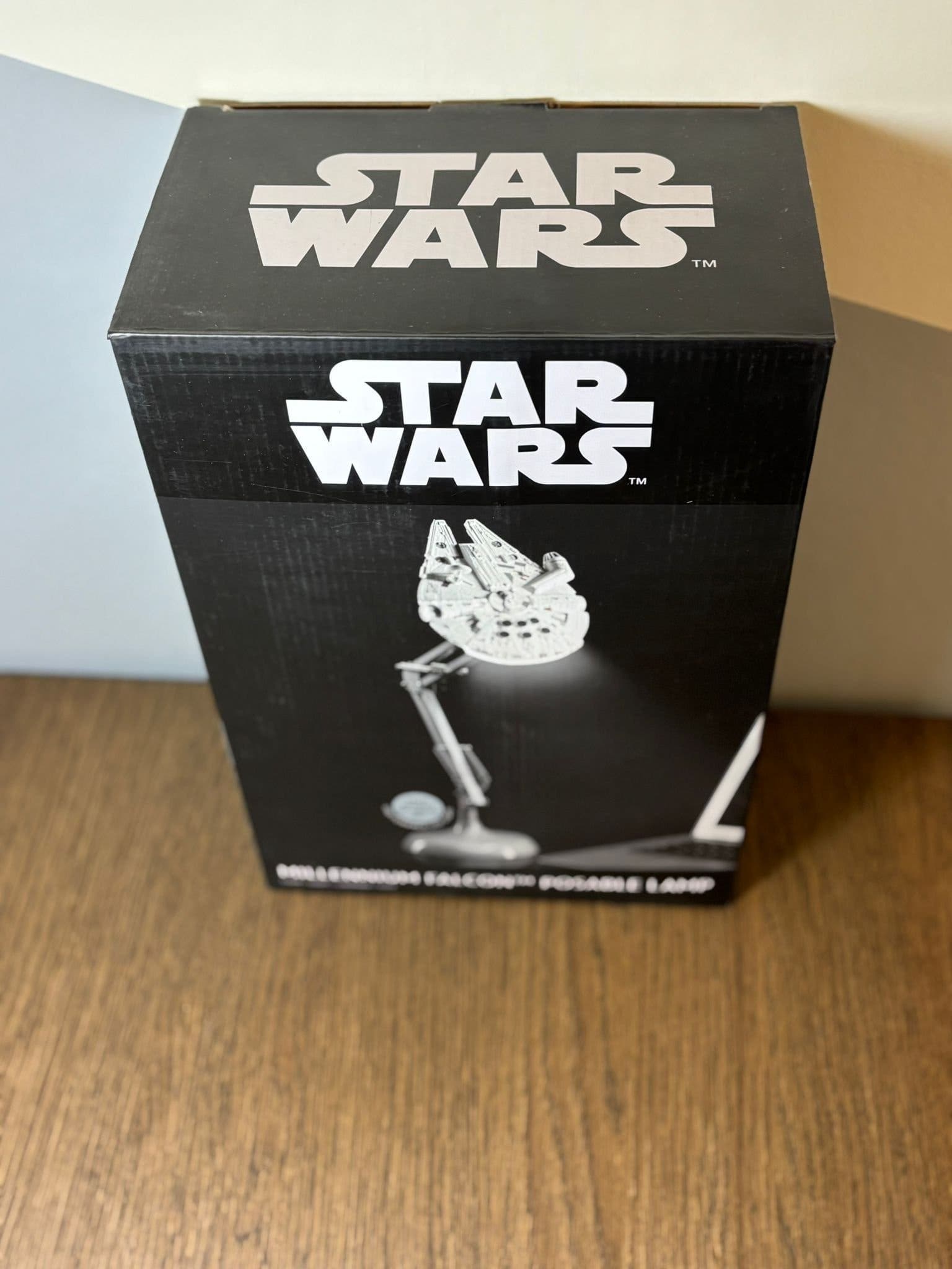 Star Wars “Millennium Falcon” Posibel Skrivbordslampa – 60 cm