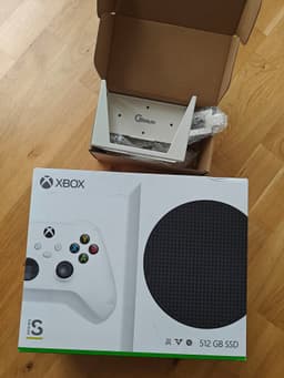 Helt ny, förseglad Xbox Series S 512 GB SSD med väggfäste