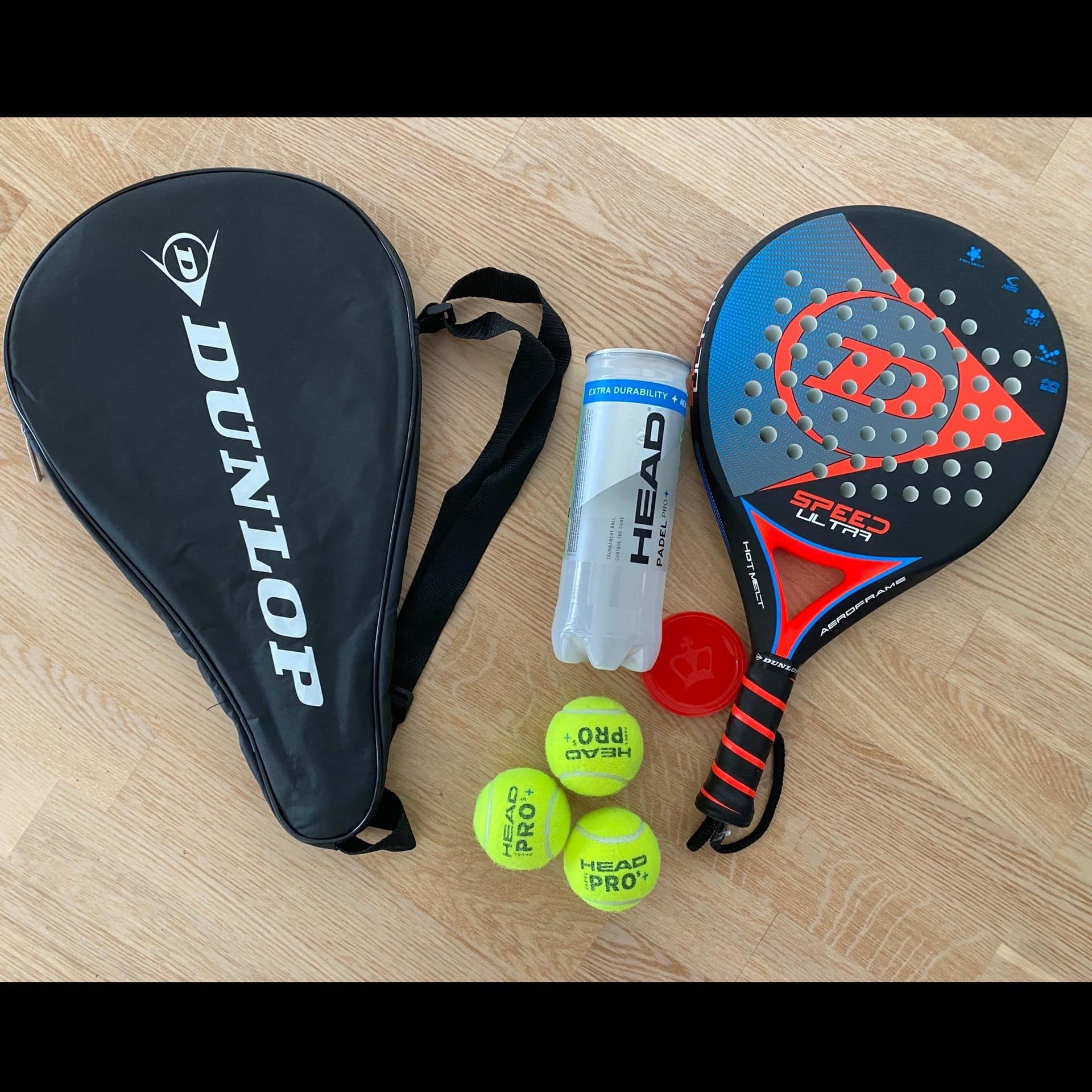 Dunlop Speed Ultra, inklusive fodral och nya bHelt nytt oanvänt racket med fodra