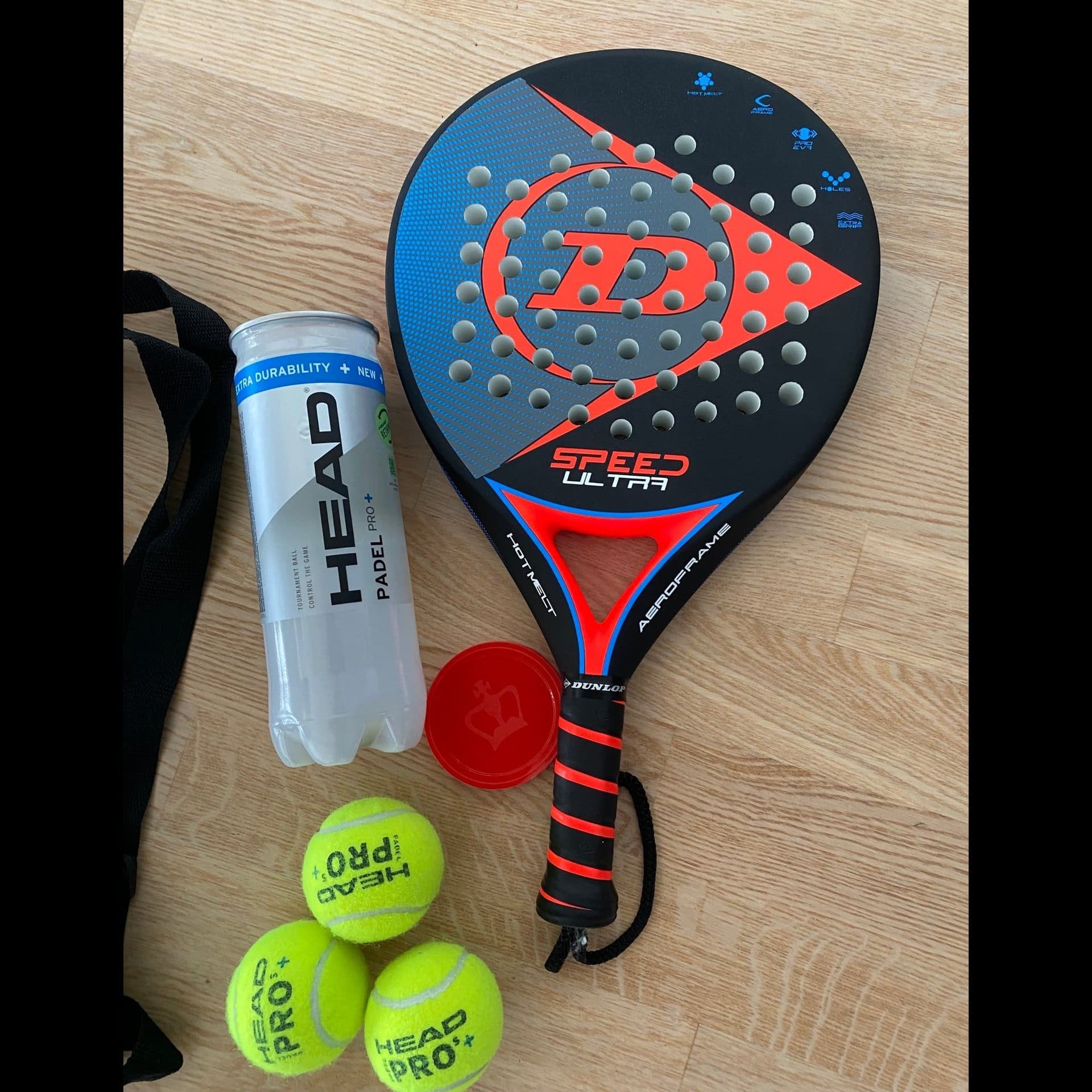 Dunlop Speed Ultra, inklusive fodral och nya bHelt nytt oanvänt racket med fodra