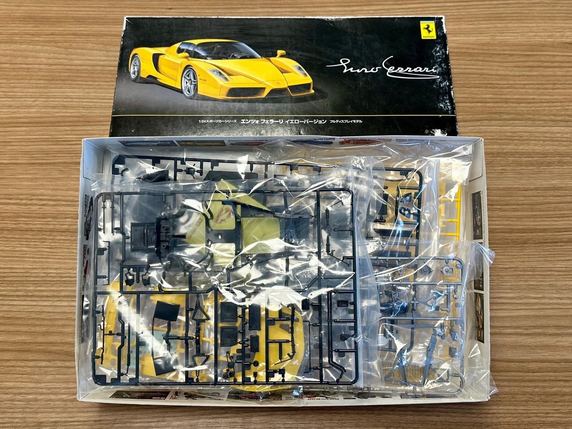 Tamiya Ferrari Enzo byggsats [SÄLLSYNT]