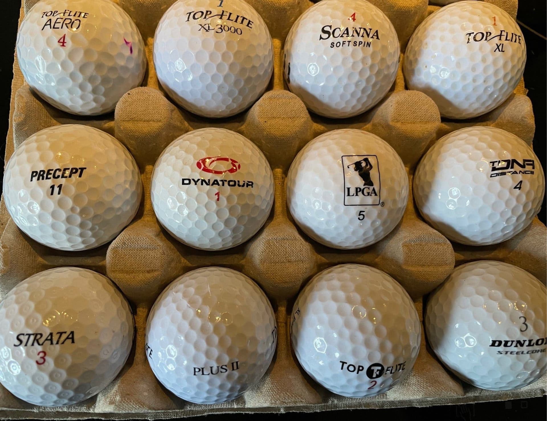 100 st mixade Golfbollar i Bra skick(A/B-klass) -Utrop 1:-