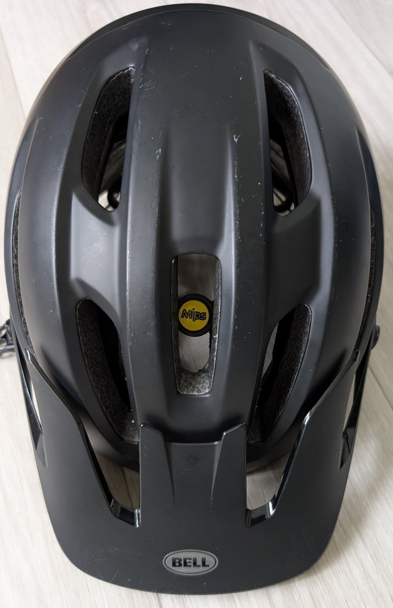 Bell 4Forty MIPS Cykelhjälm - Svart medium