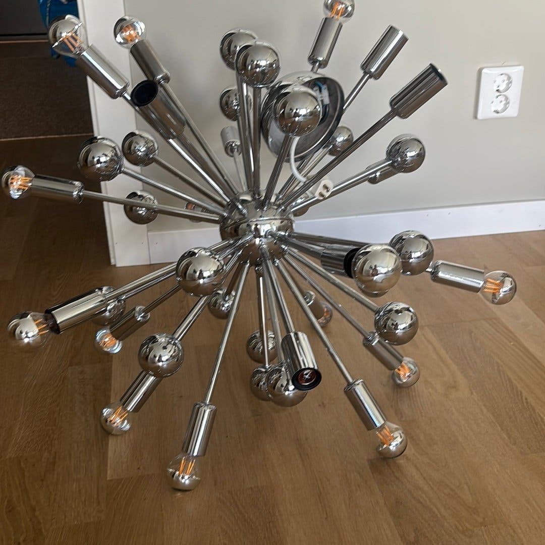Taklampa Sputnik i krom