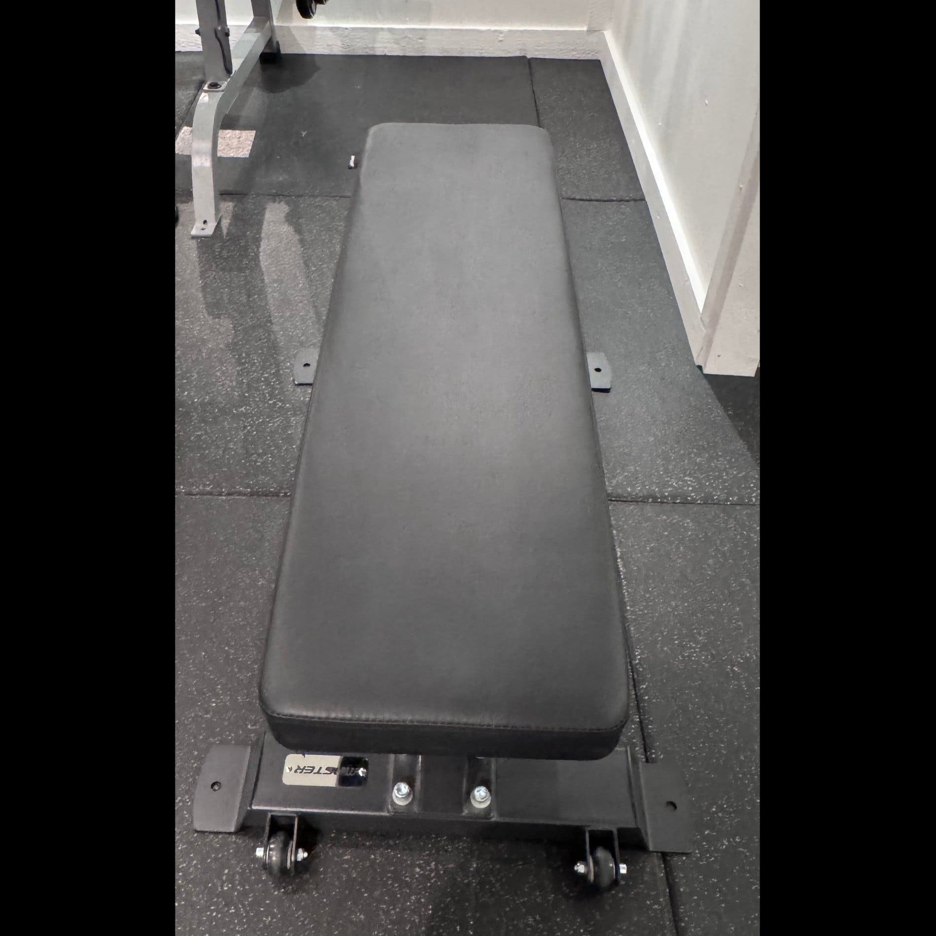 Master Fitness Flat Bench Guld II – Träningsbänk