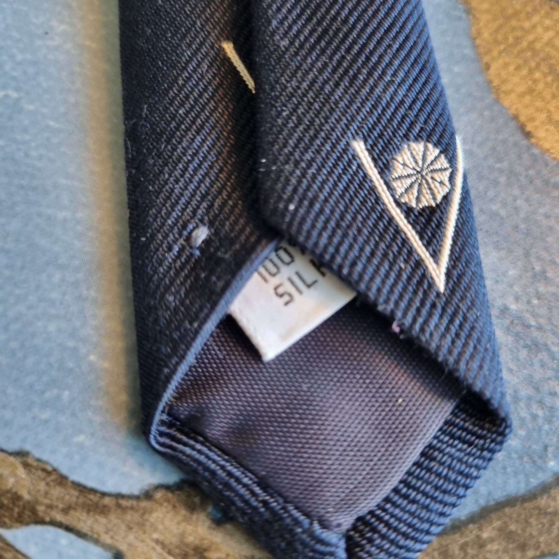 Sherman's Cravats Ltd. mörkblå slips nyskick