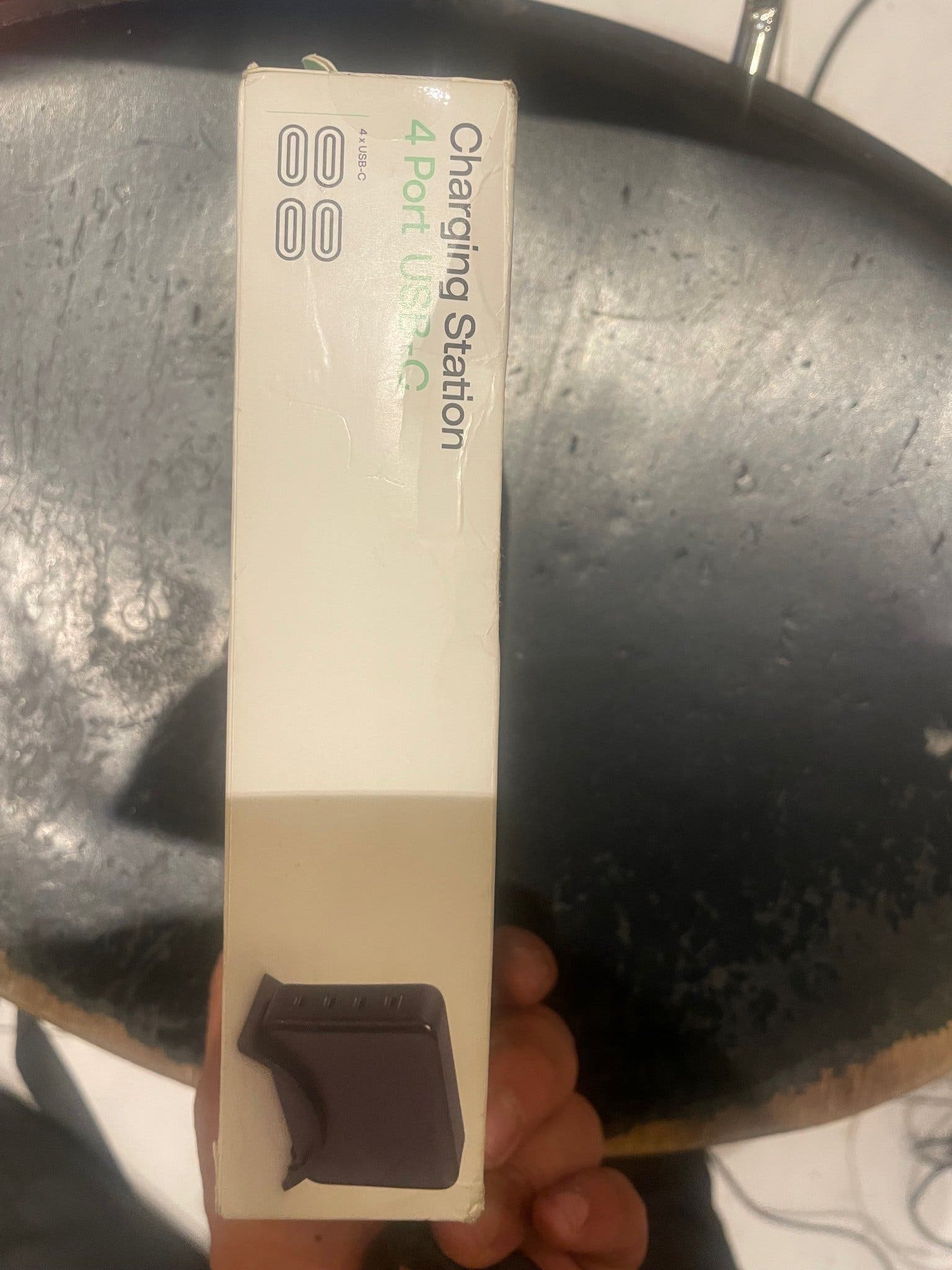 Laddstation 4 portar USB-C GaN 240W