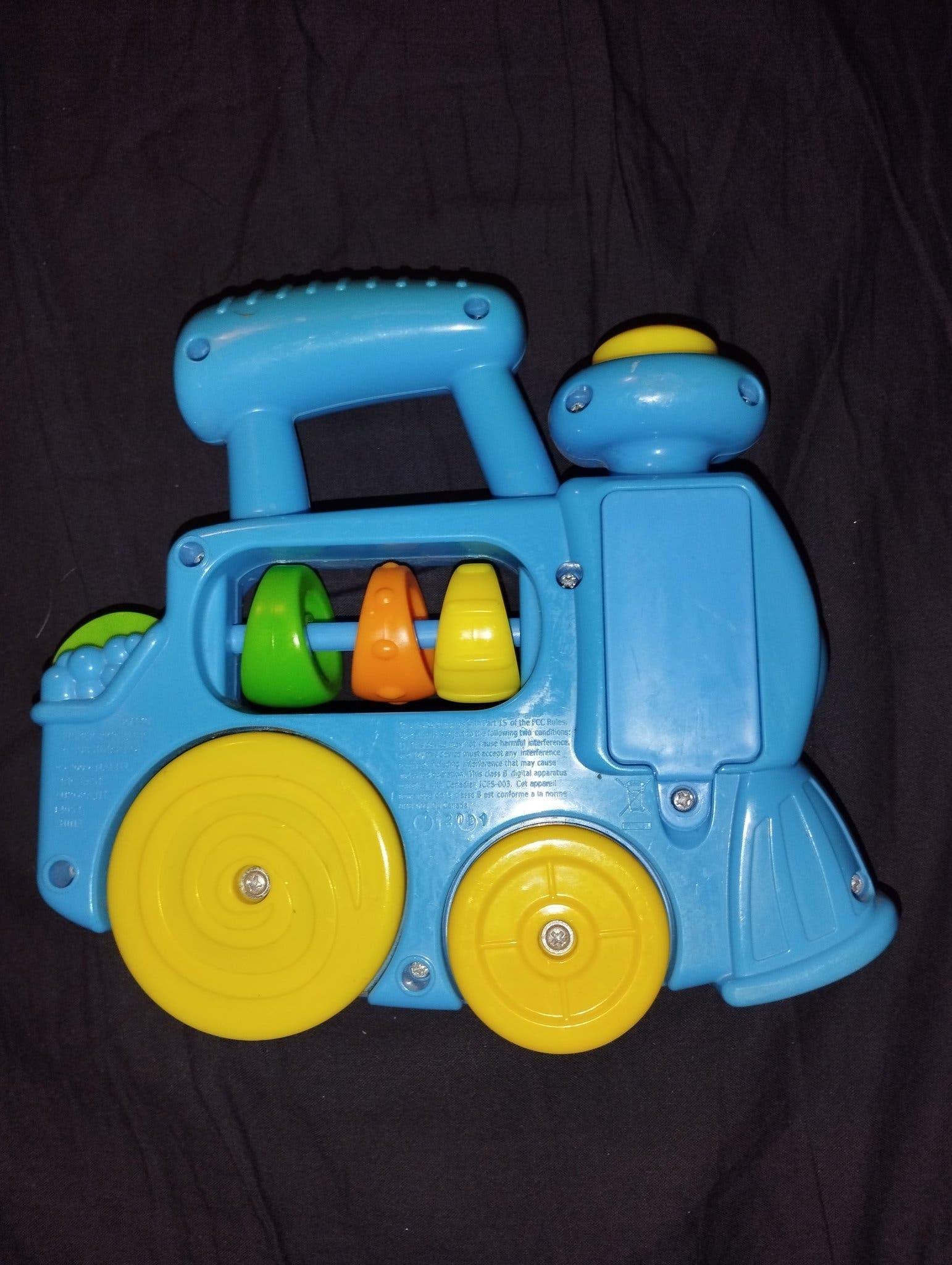 Play and learn tåg som låter, drivs med 2st AAA batteri.Fisher Price