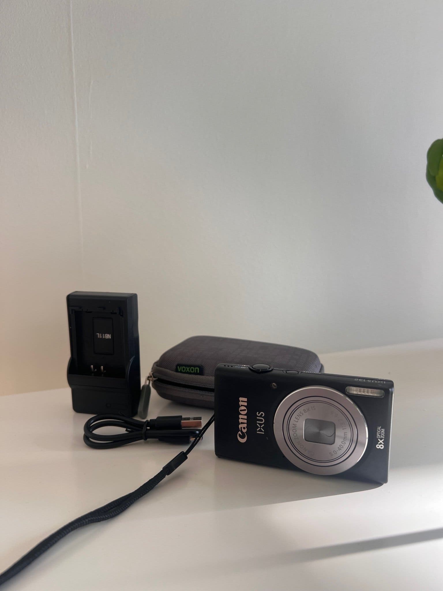 Canon Ixus 132