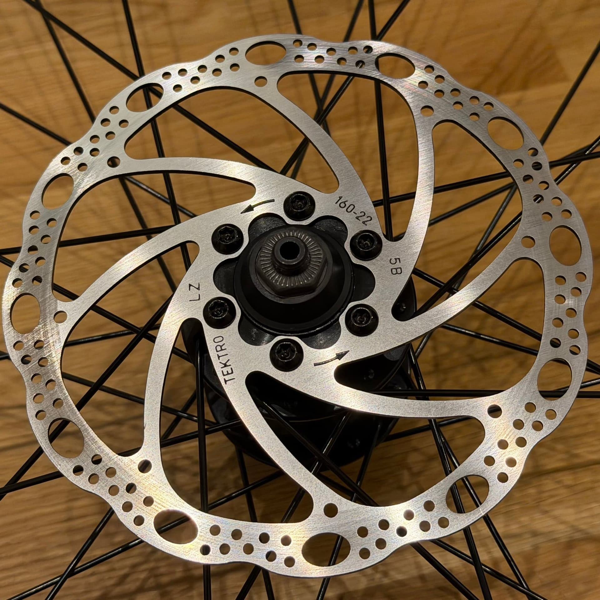 Bakhjul Bontrager 28” (622-20) 8-10vxl