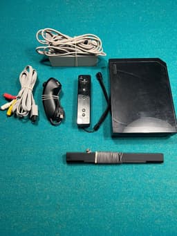 Nintendo Wii Konsol ( gamecube kompatibel ) med handkontroll och tillbehör
