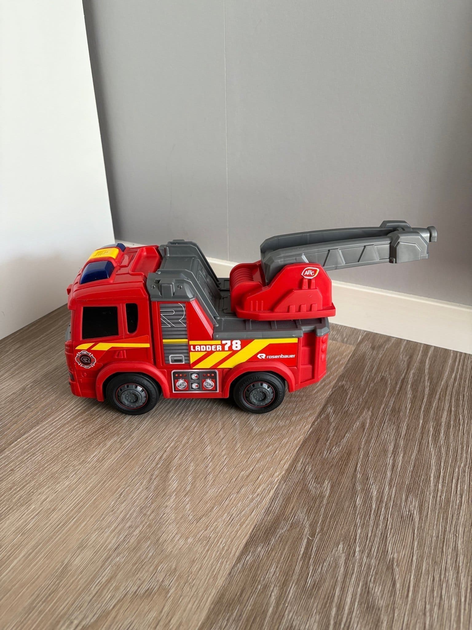 Brandbil med ljud och ljus ABC brandbilen Dickie Toys