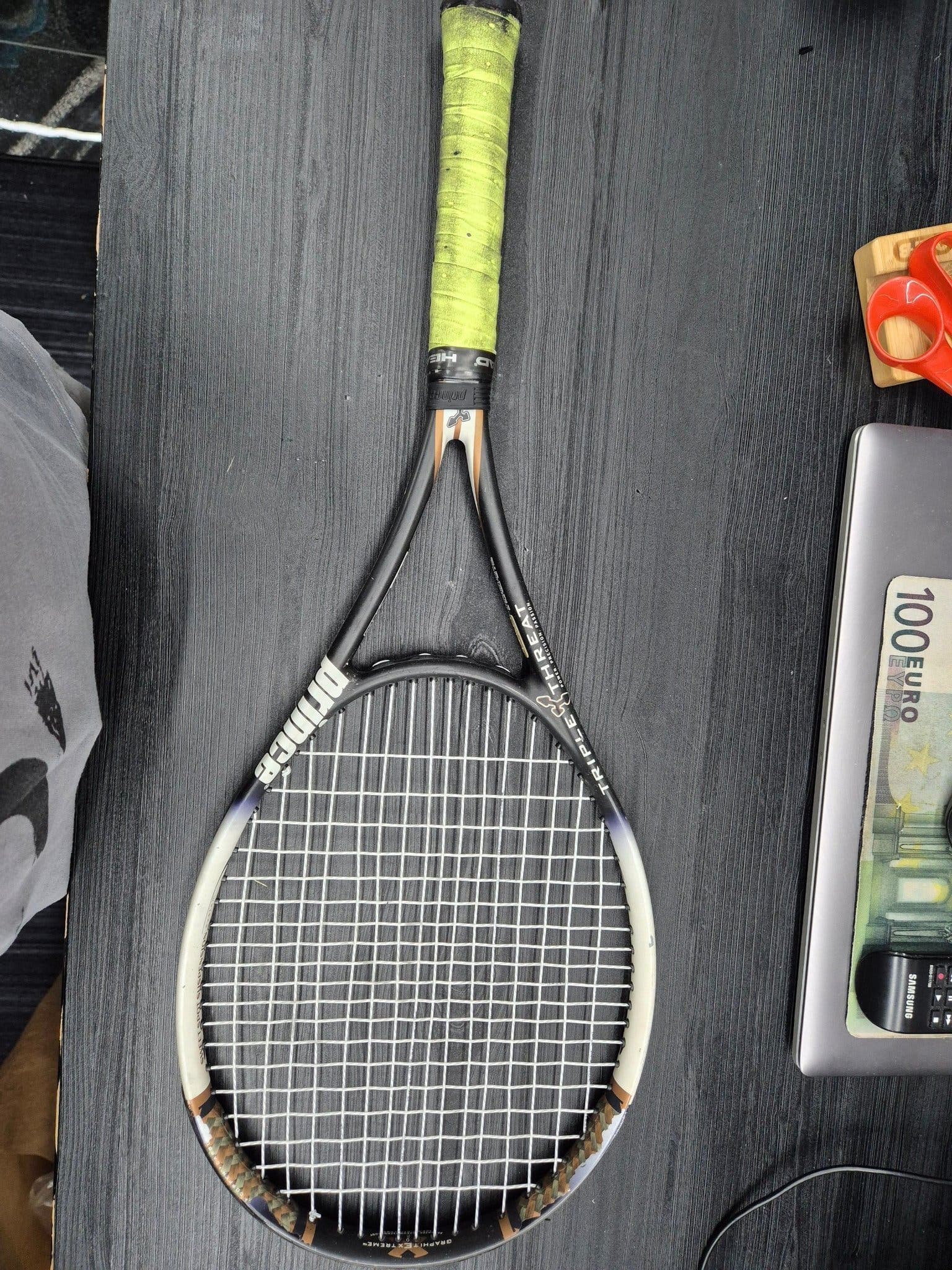 Prince Triple Threat Graphite 900 – tennisracket med kraft och kontroll