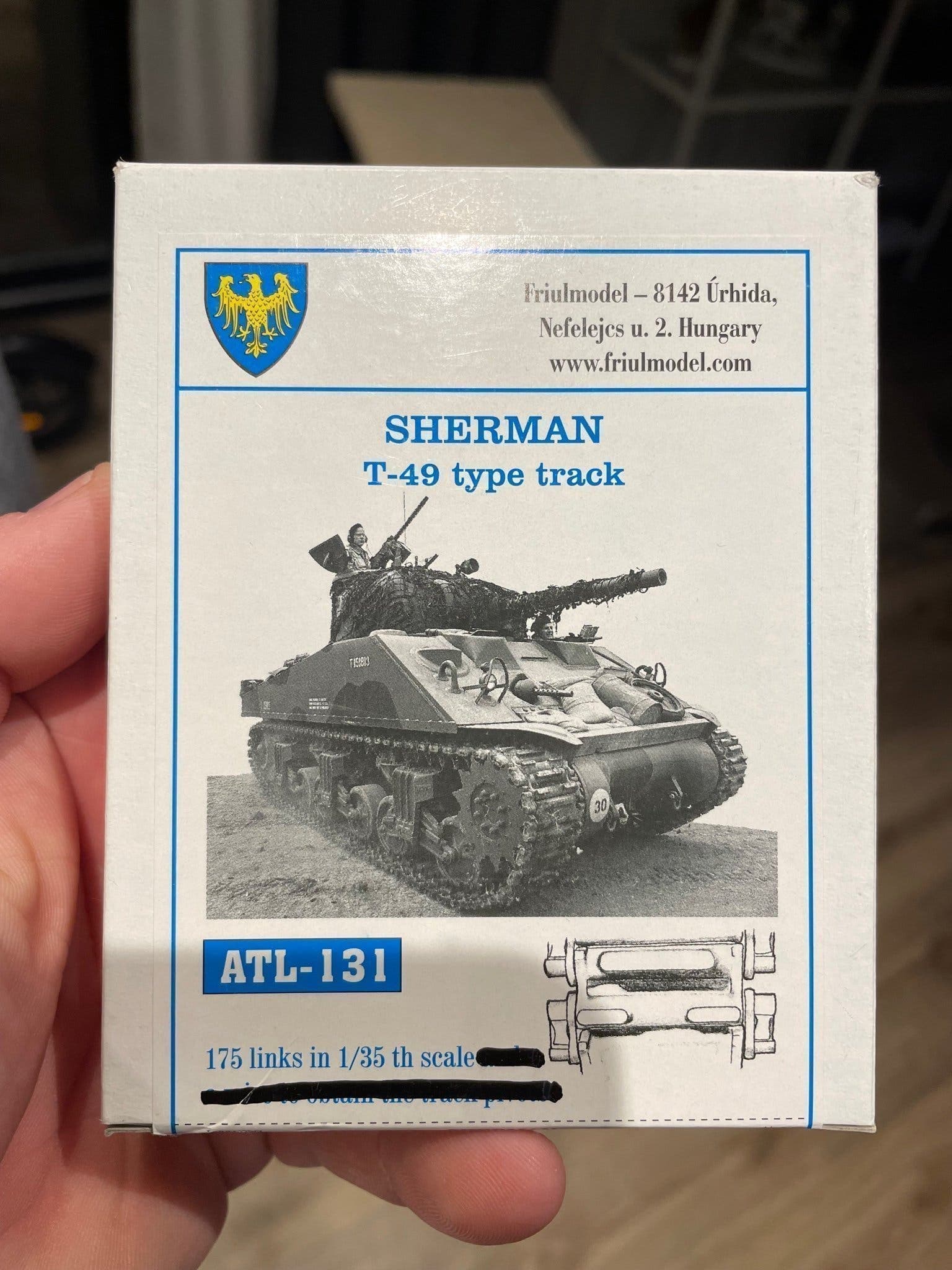 M4A3 (76) W Sherman stridsvagn modellbyggsats med Friulmodel ATL-131 band