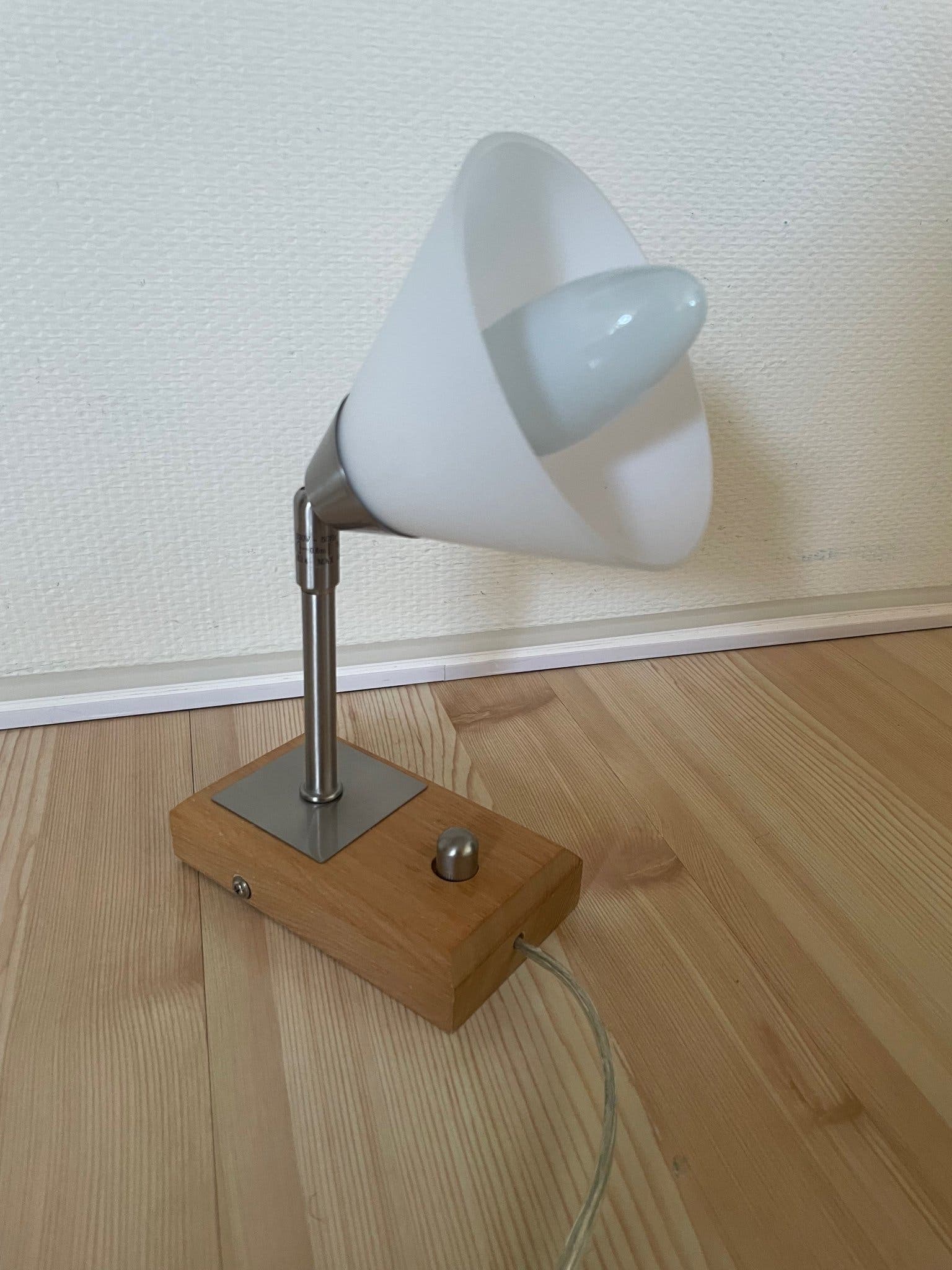 IBL LIGHTING 480201 | Trä & Metall | Vägglampa | Skandinavisk | 2000-tal