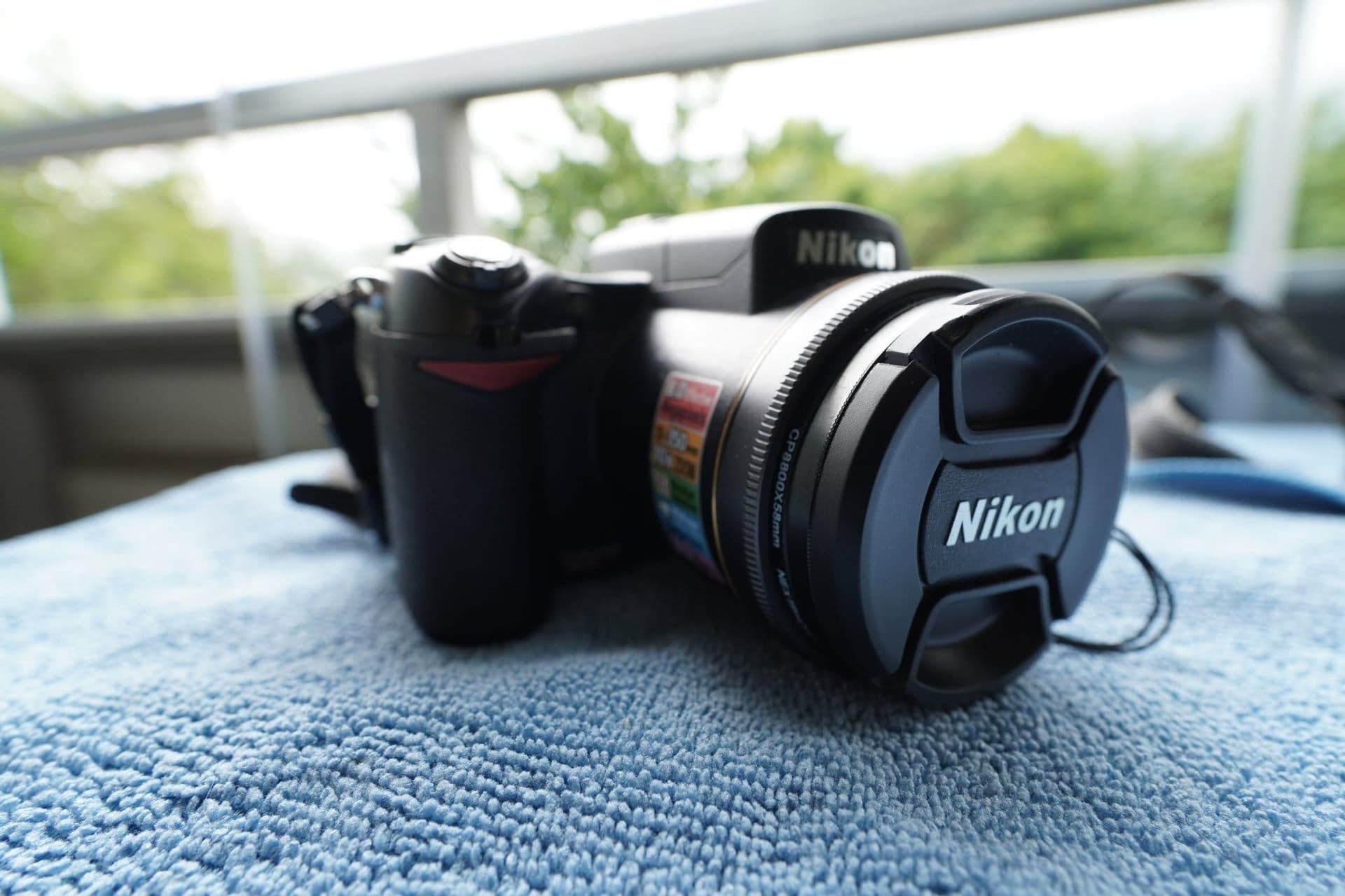 Nikon Coolpix 8800 VR 8MP Digitalkamera + Väska, 2 Batterier, Laddare & 1GB CF