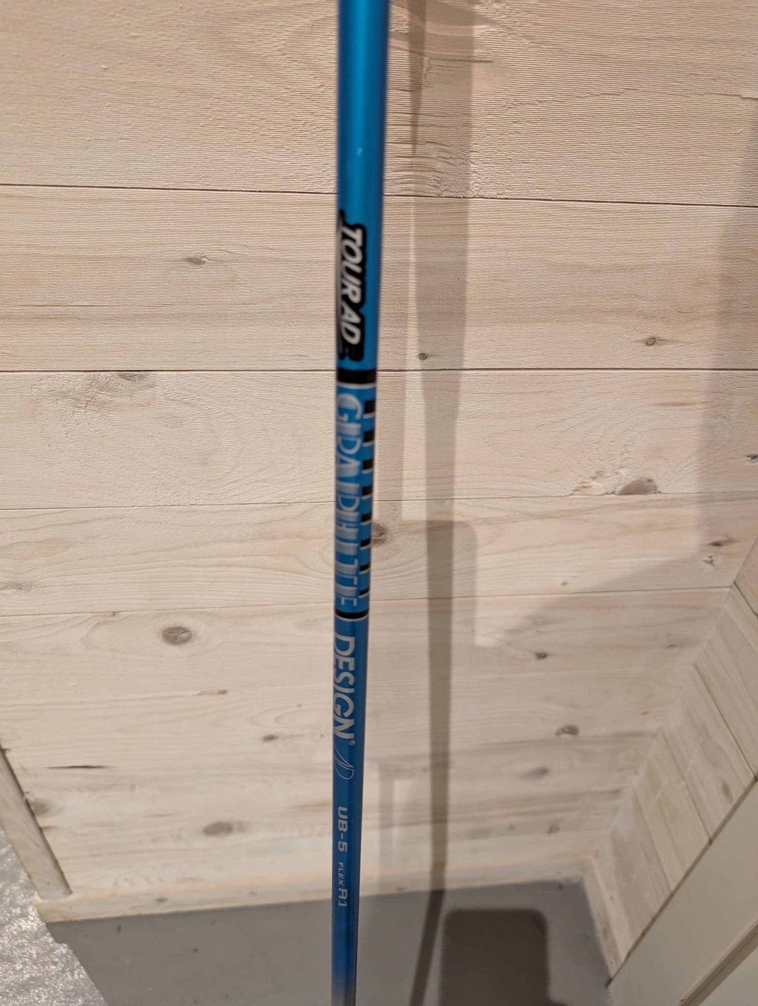 Graphite Design Tour AD UB-5 R1 fw skaft