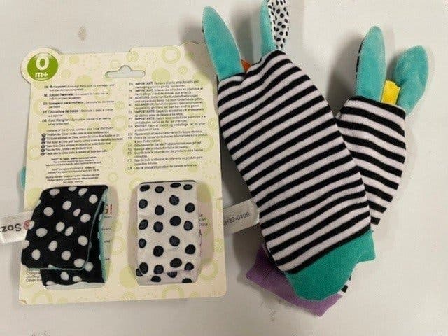 Sozzy Wrist och Socks Rattle / Zebra