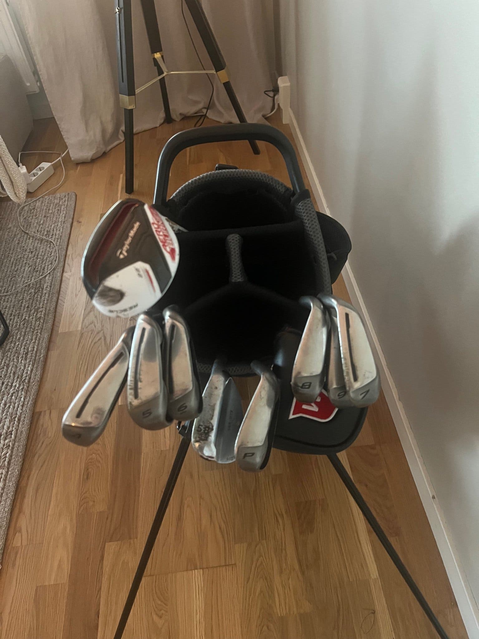 Golfset TaylorMade AeroBurner med bärbag