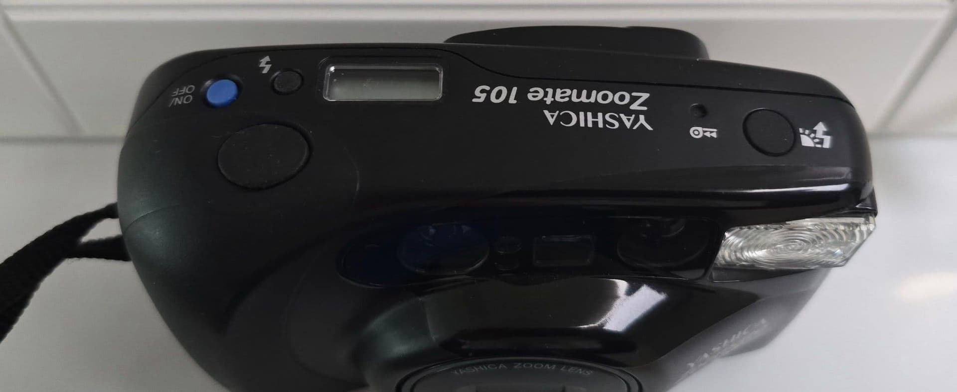 Yashica Zoomate 105 analog kamera