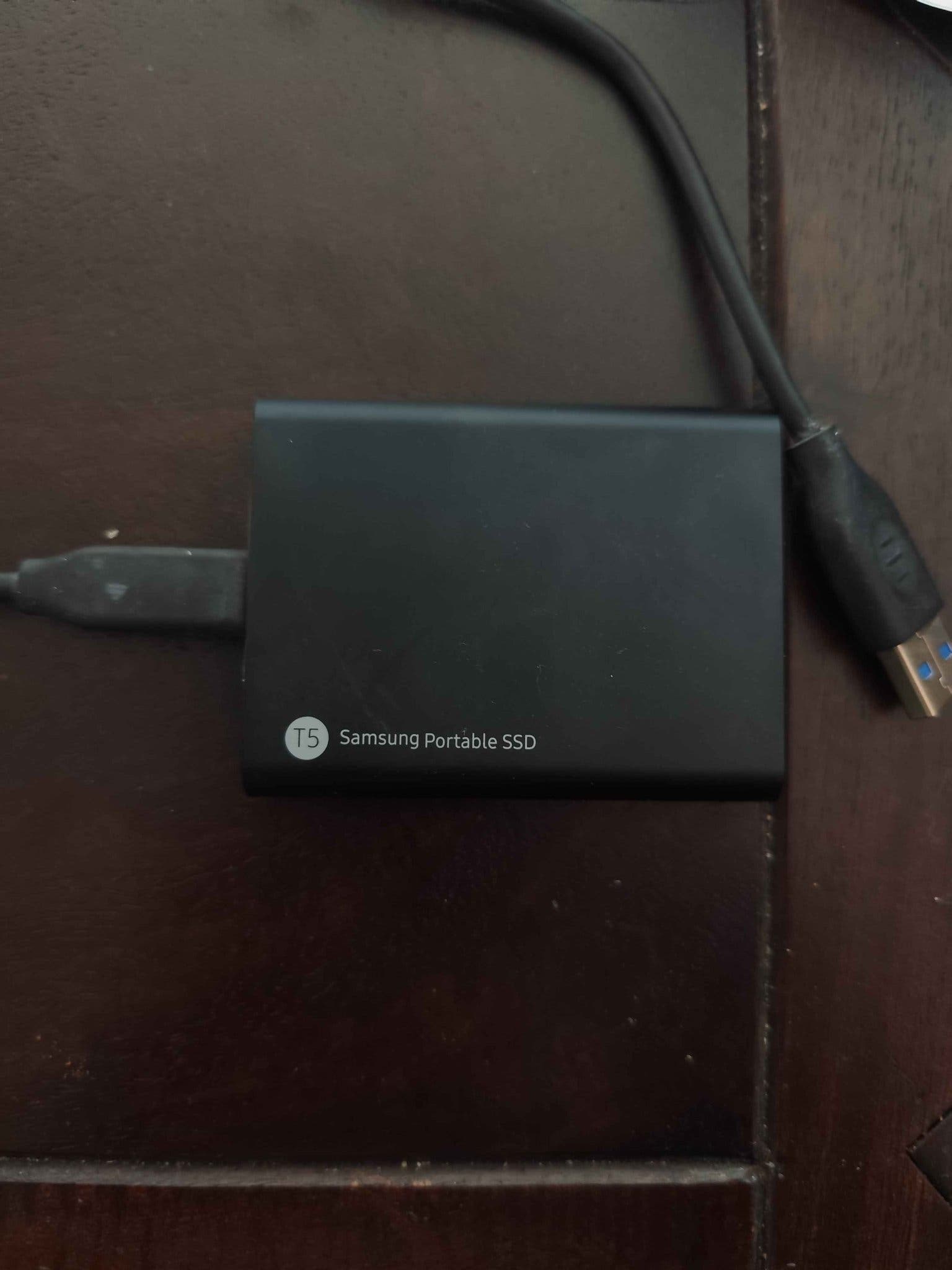 Samsung T5 SSD (2TB)