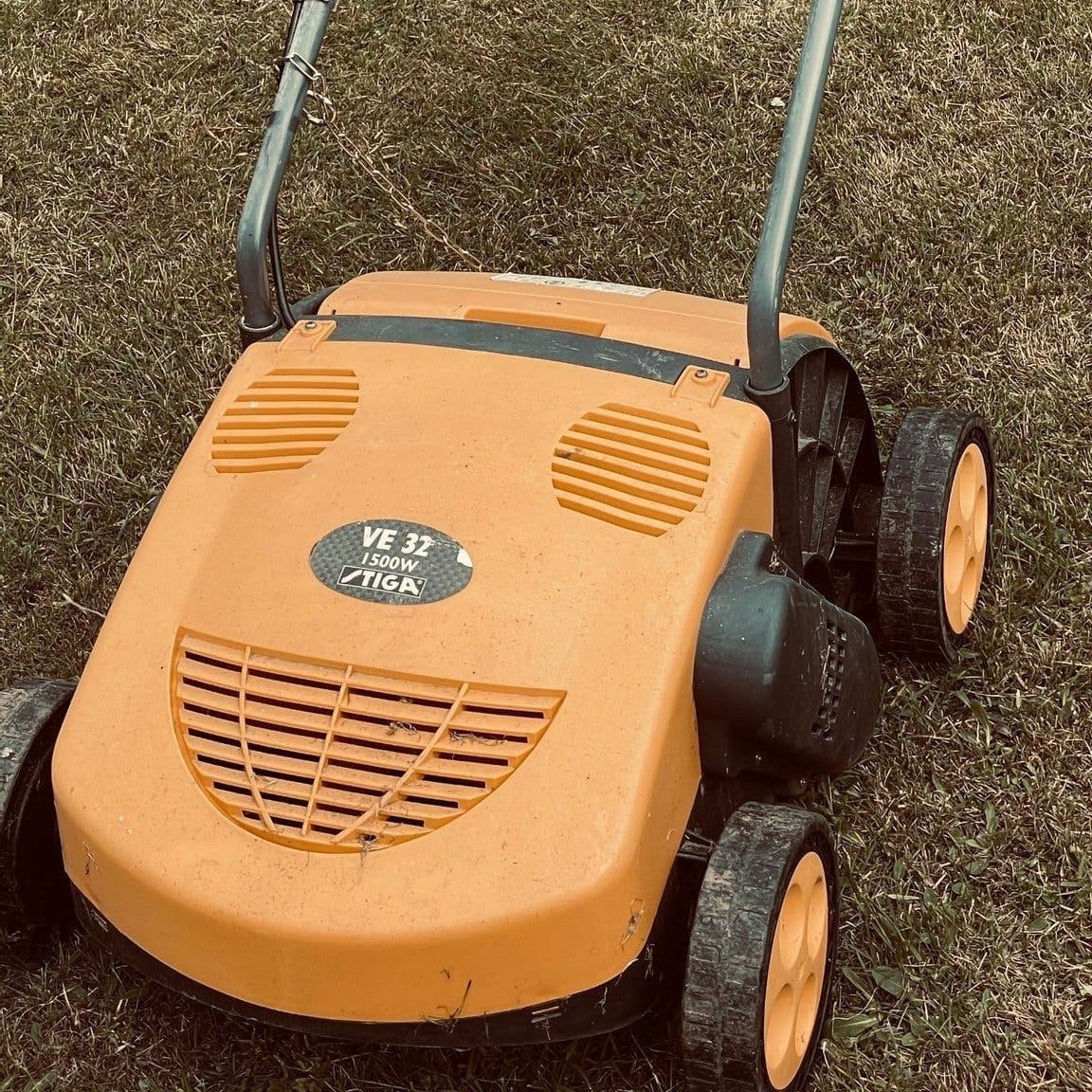 Vertikalskärare Stiga SV 32