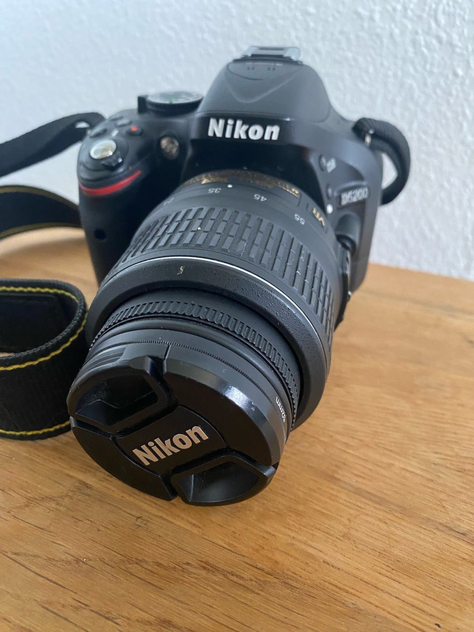 D5200 + 18-55 VR + 55-300 VR + kameraväska