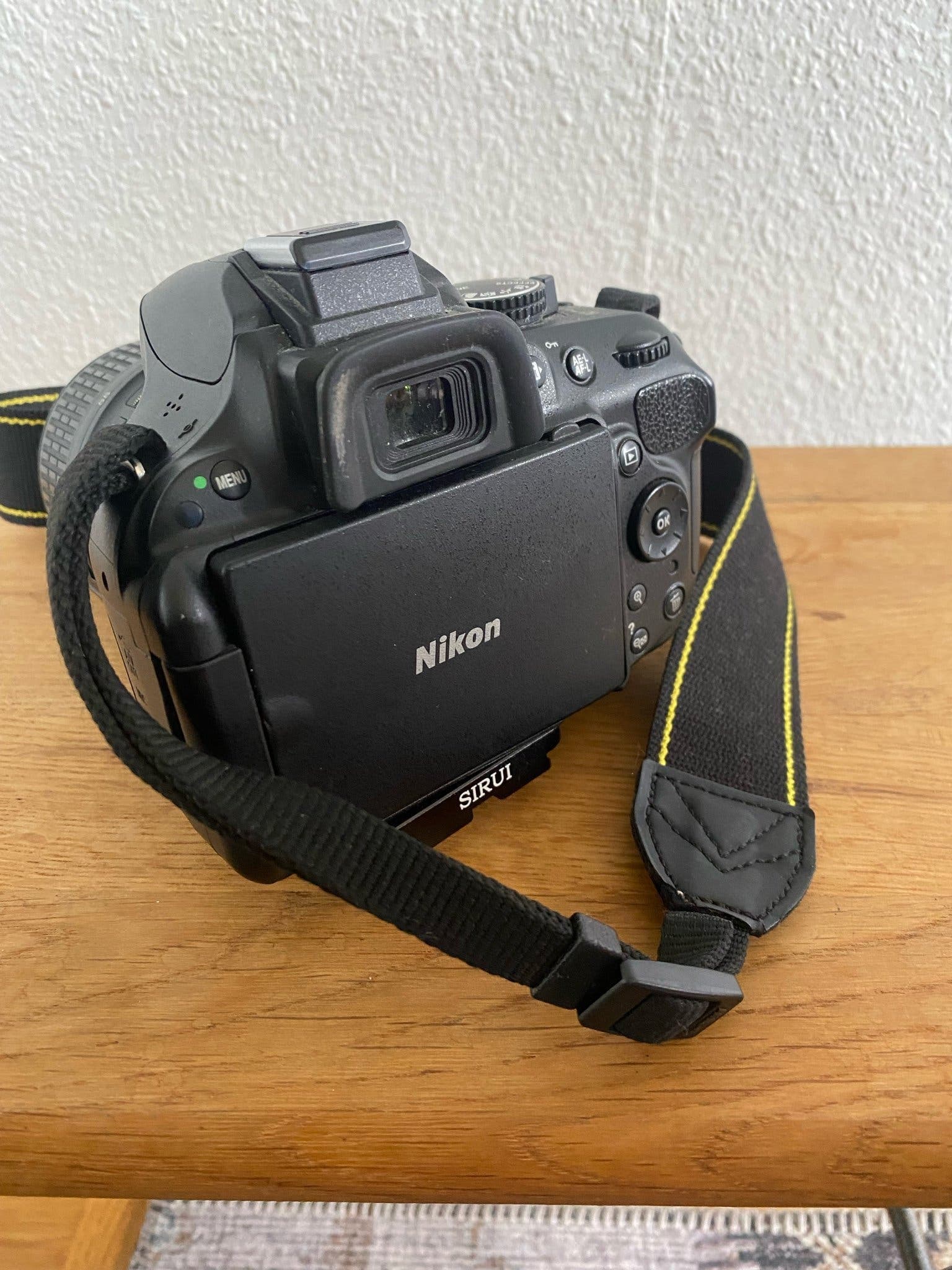 D5200 + 18-55 VR + 55-300 VR + kameraväska