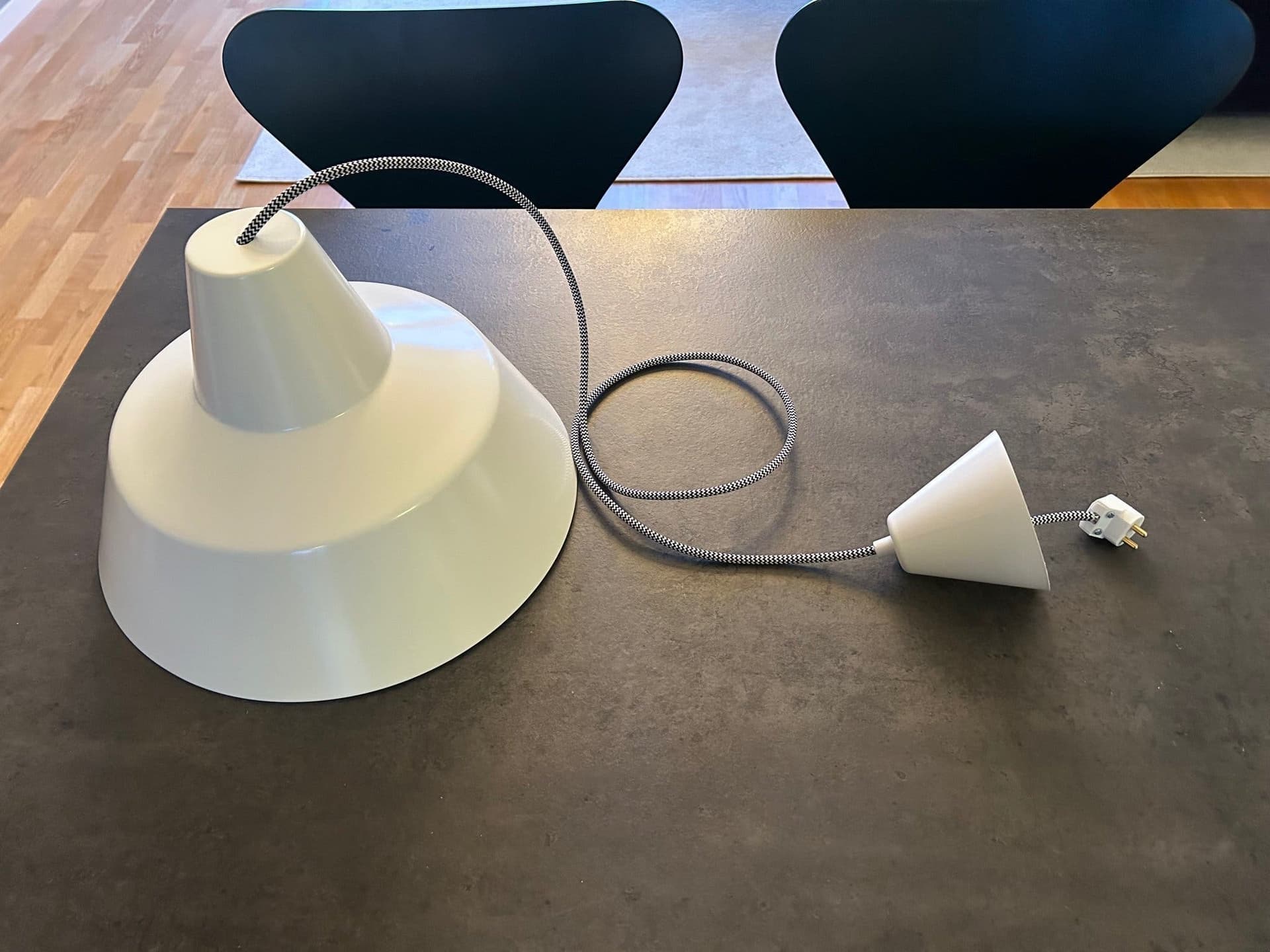 Louis Poulsen pendel / kökslampa