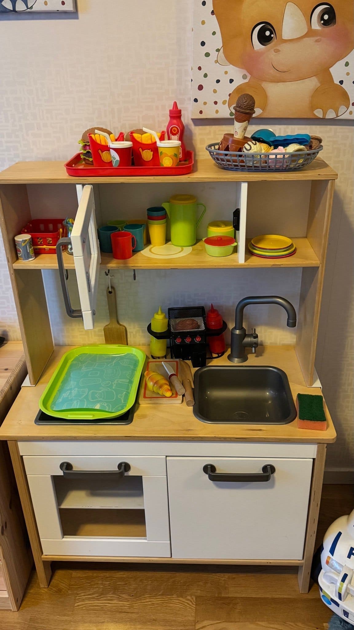 kök, mat och kassaapparat