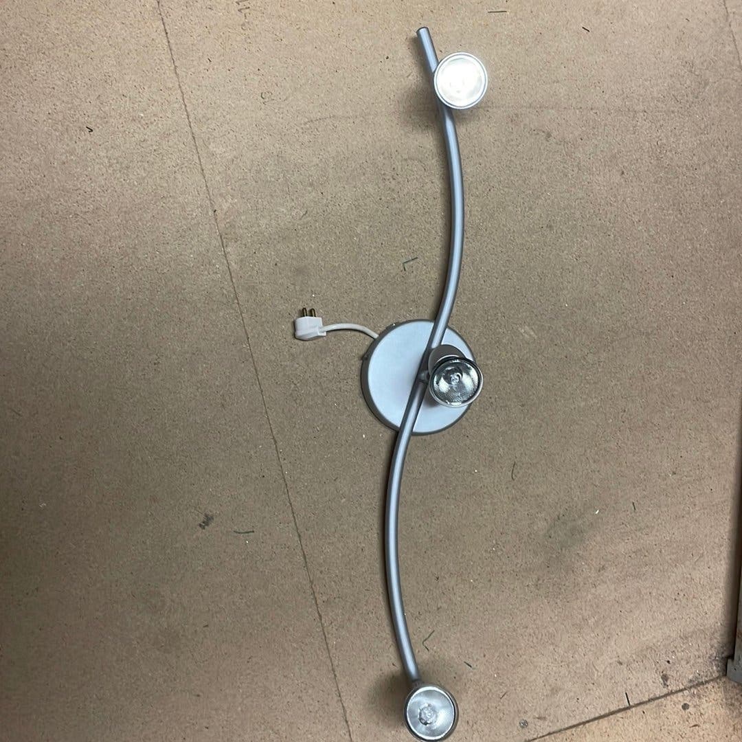 Taklampa med tre spotlights