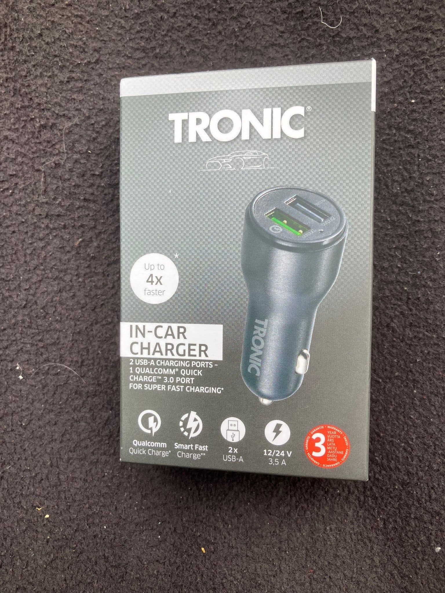 TRONIC Billaddare med dubbla USB-portar och Quick Charge 3.0