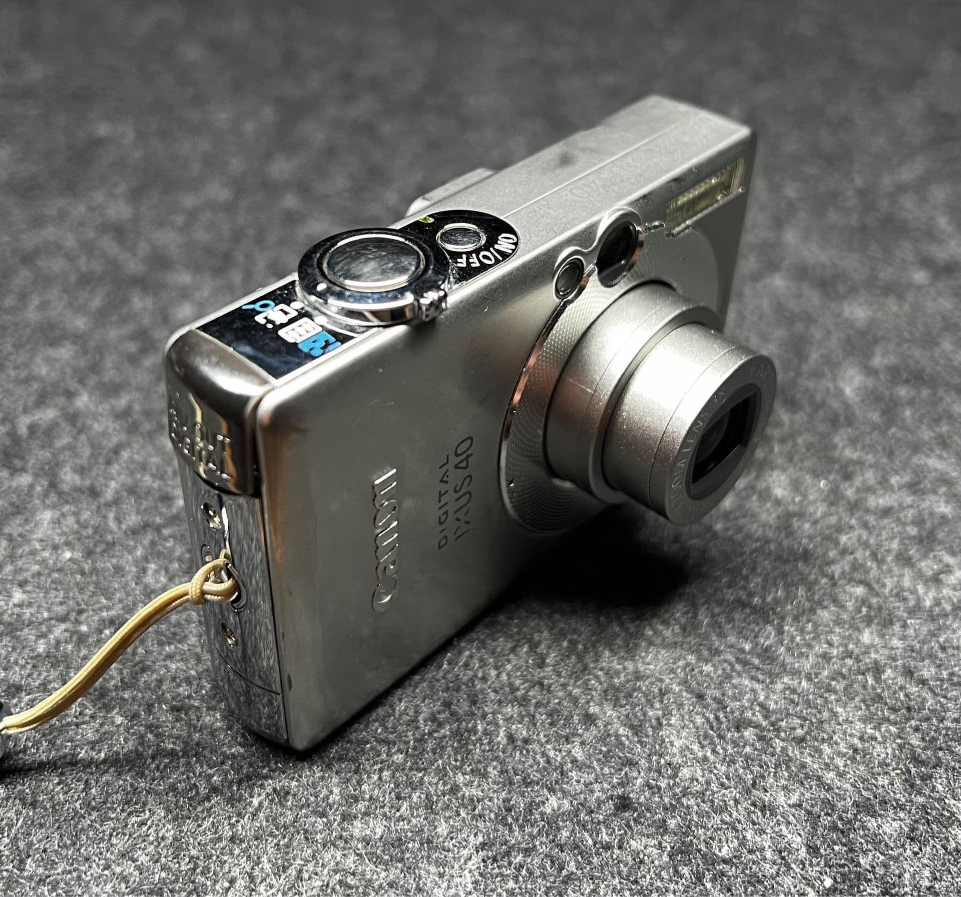 Canon IXUS 40 - digitalkamera