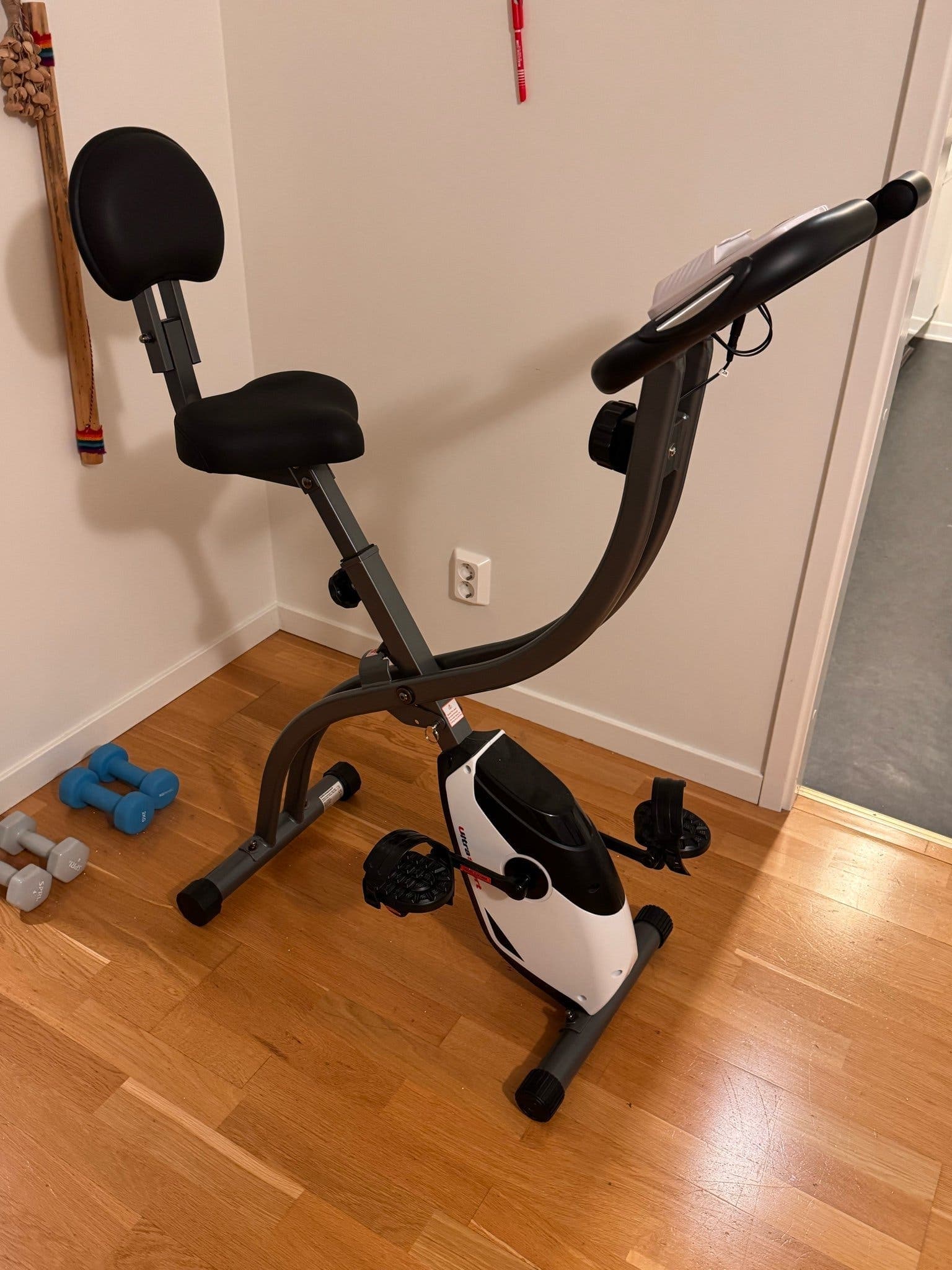 Ultrasport 200B F-Bike motionscykel med ryggstöd