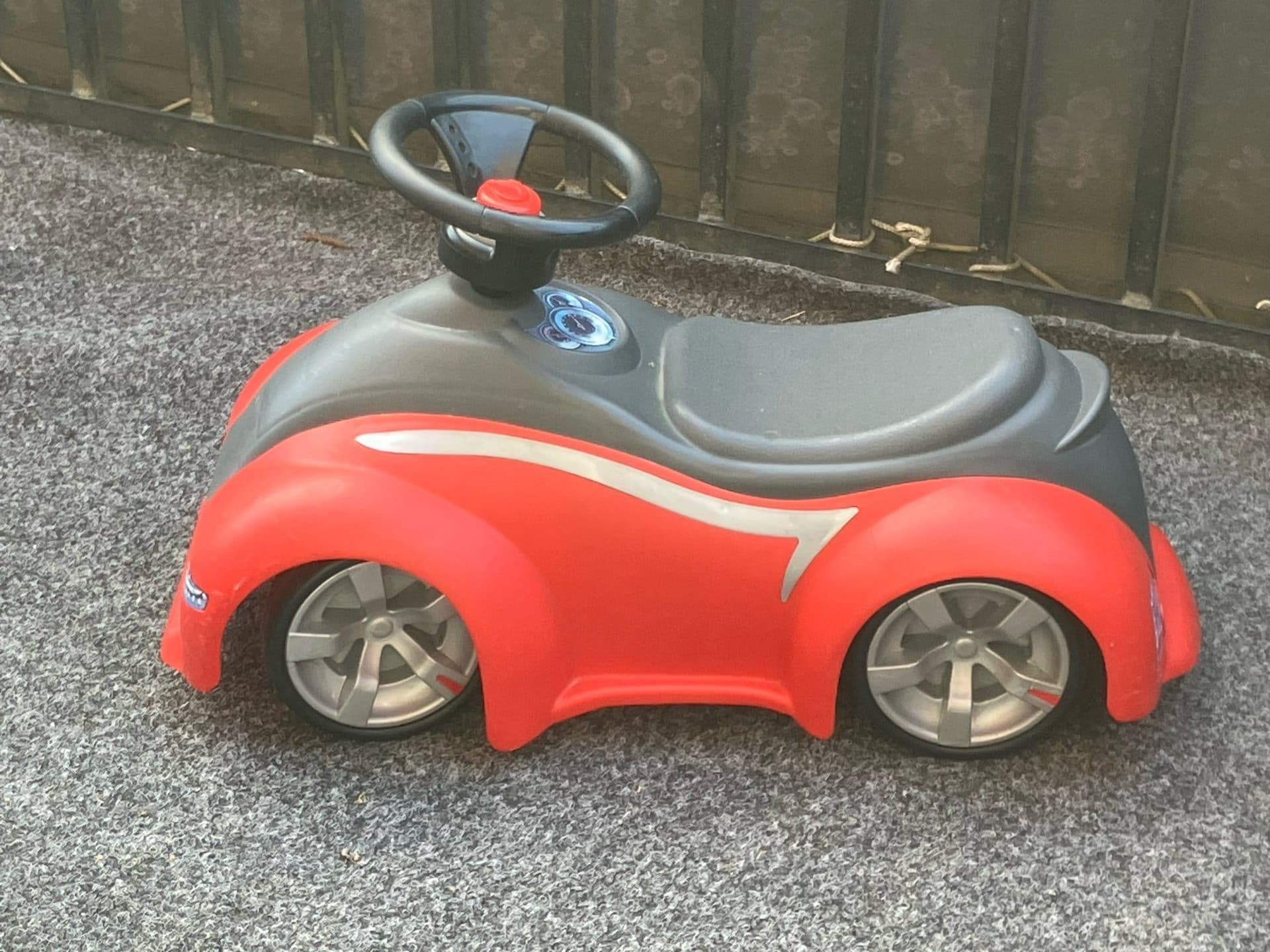 Little Tikes Cozy Coupe Sport. Åkbil 1-3 år. HÄMTAS Skövde.