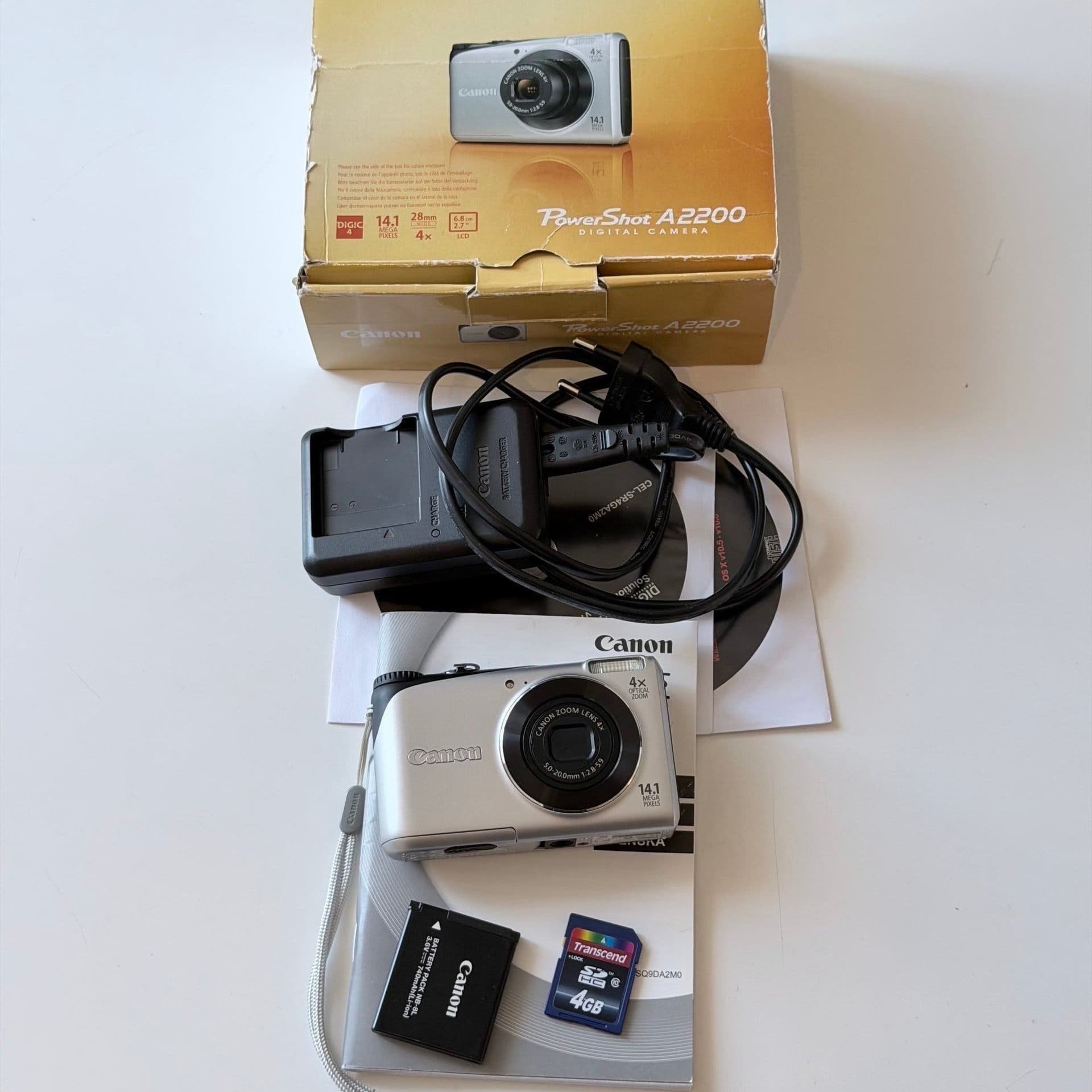 Digitalkamera Canon PowerShot A2200 med 14.1 megapixlar / fullt fungerande