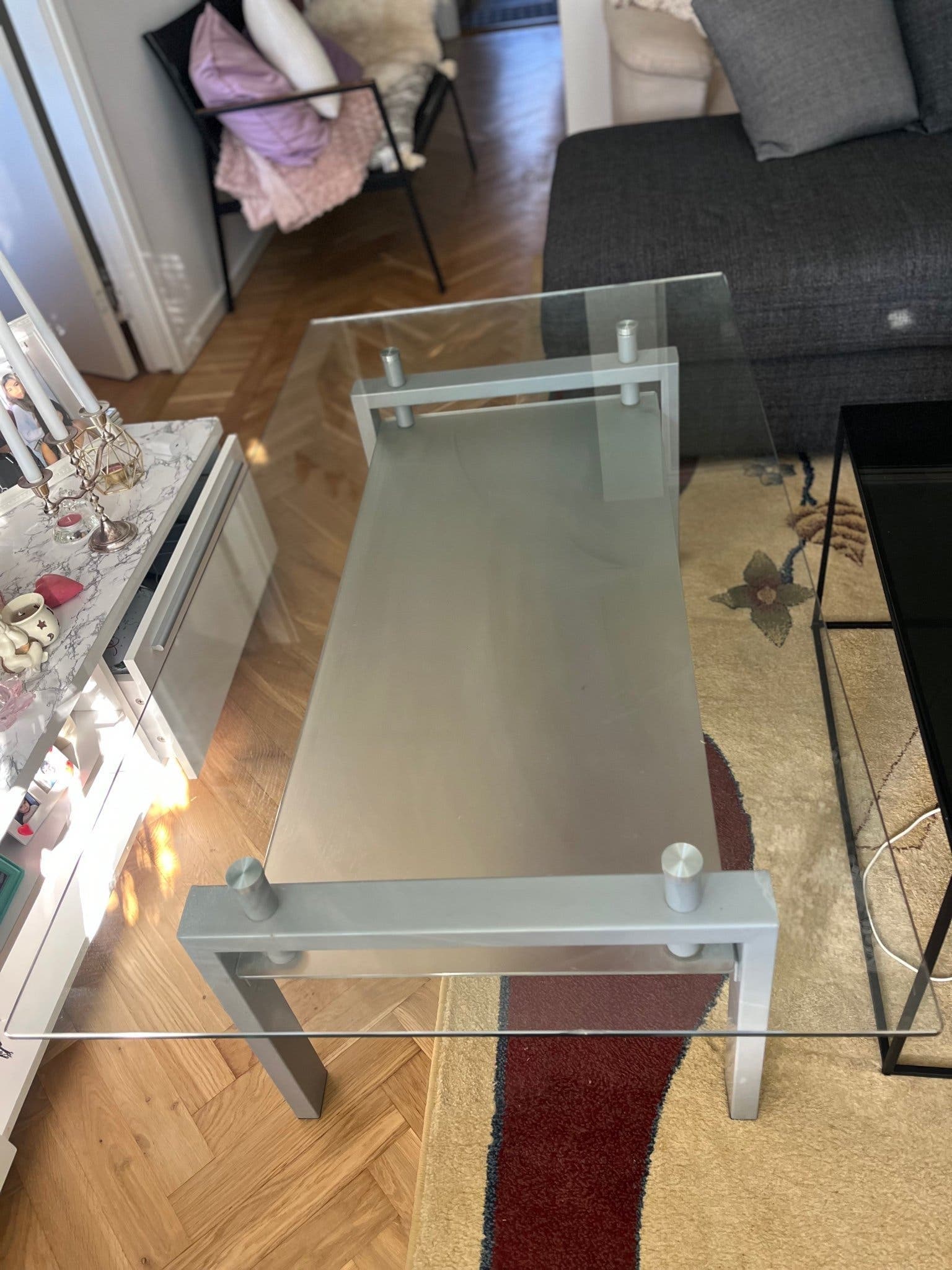 Soffbord i glas och metall